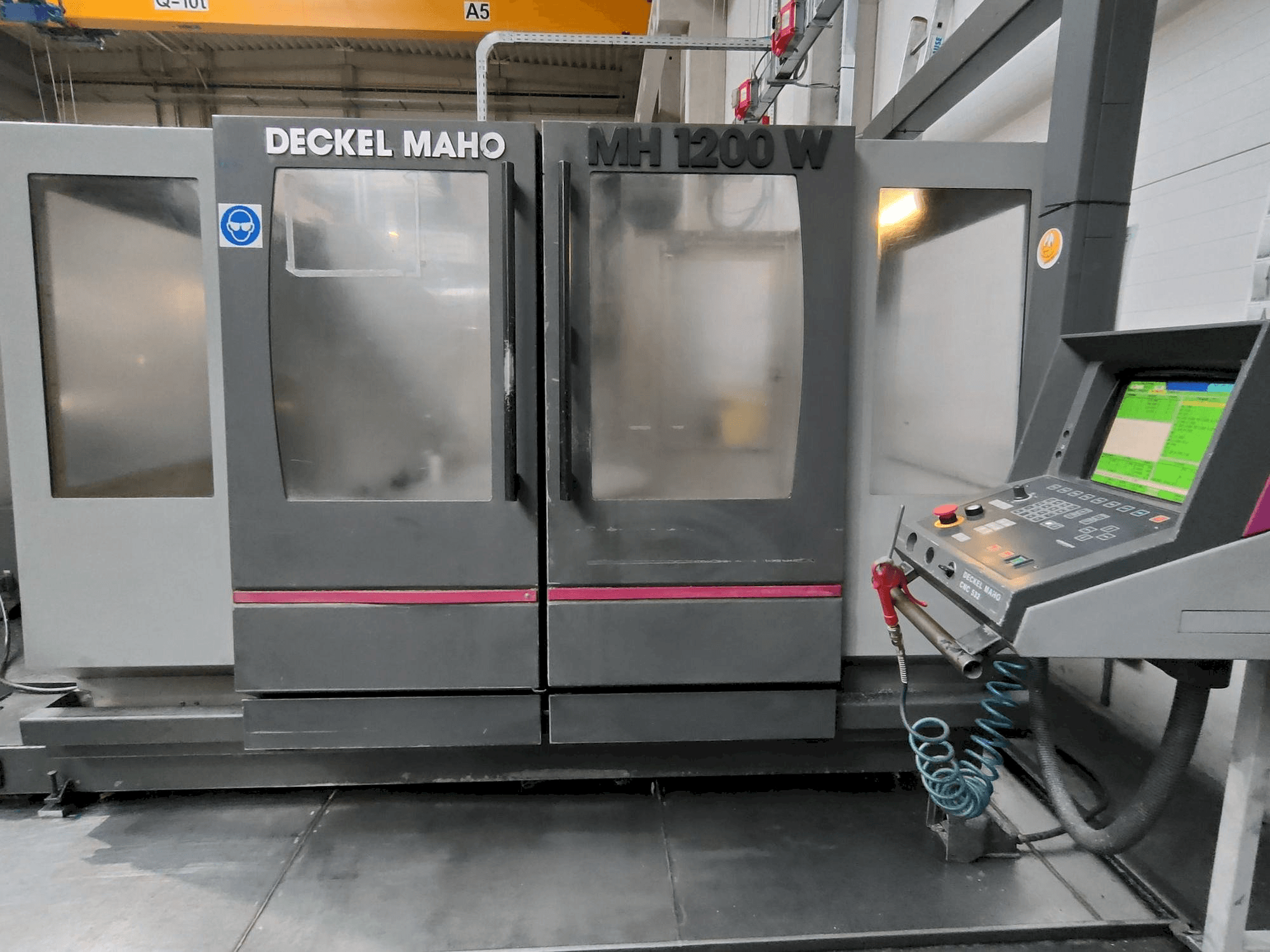 Vista Frontal da Maho MH 1200W máquina