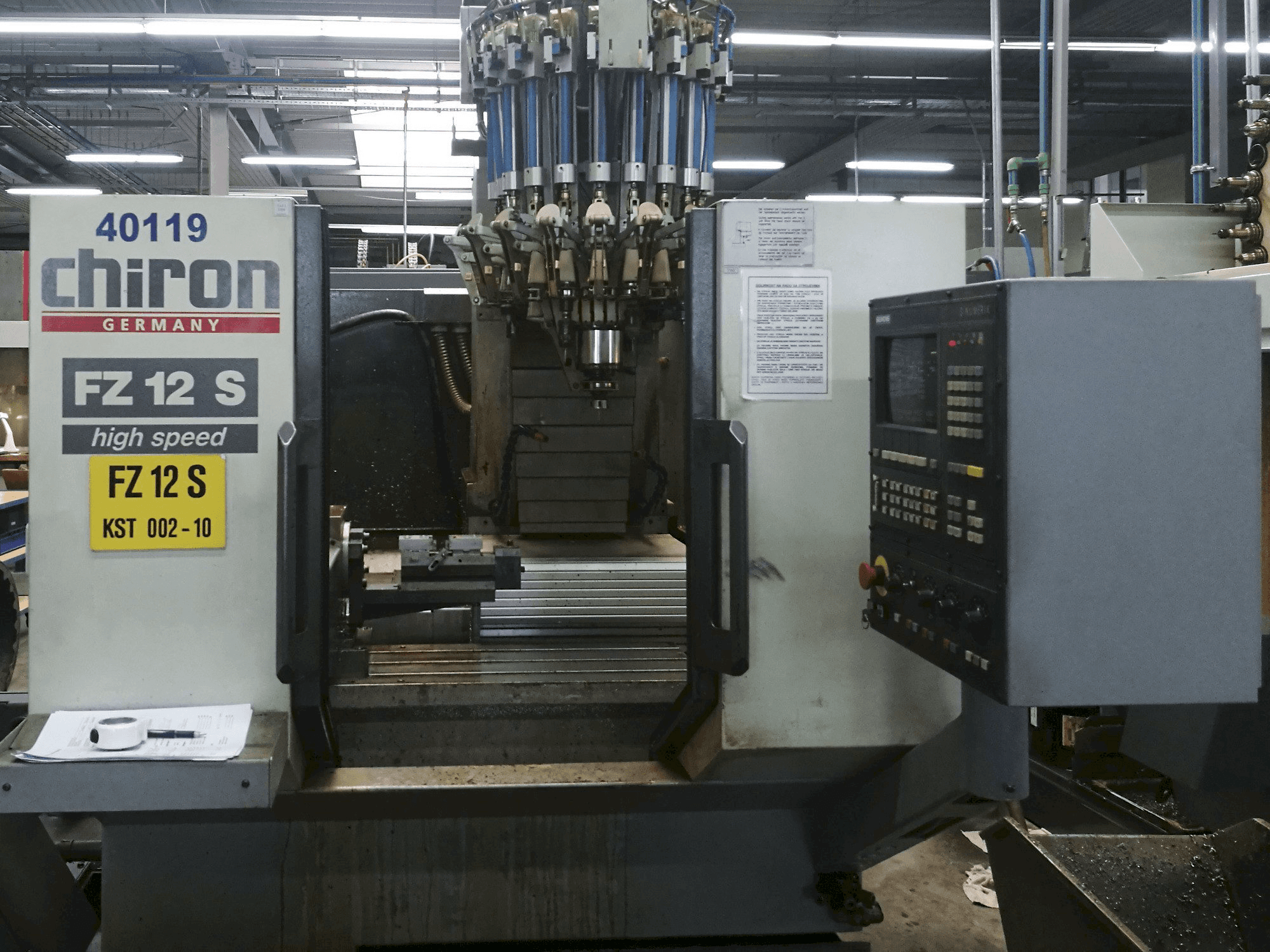 Vista Frontal da CHIRON FZ 12 S máquina