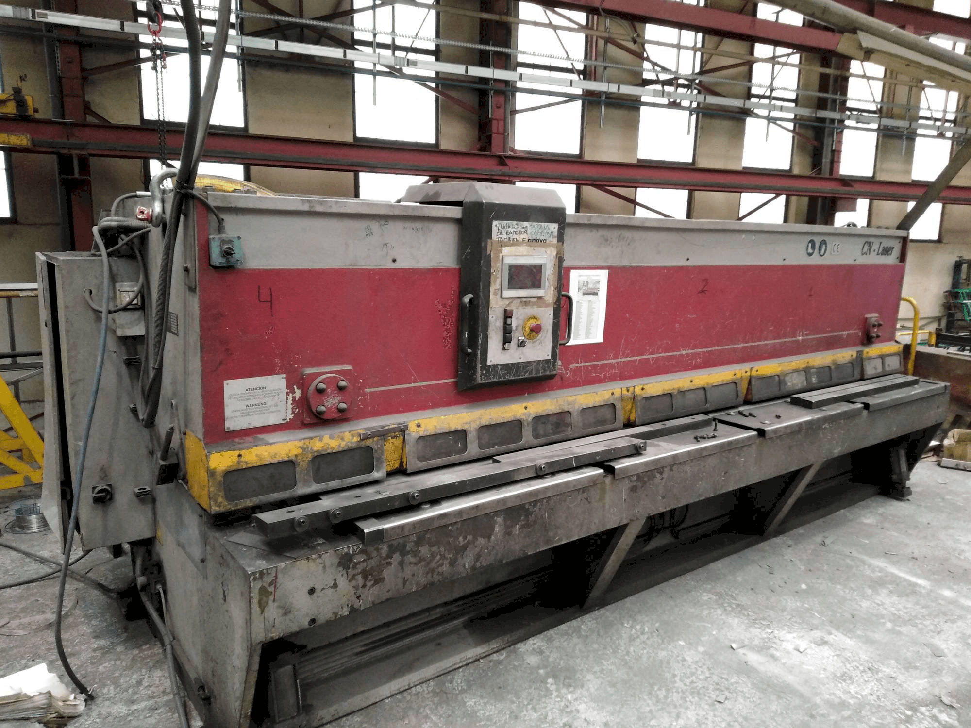 Vista Frontal da Casanova VCE 07-4100 X 6 máquina