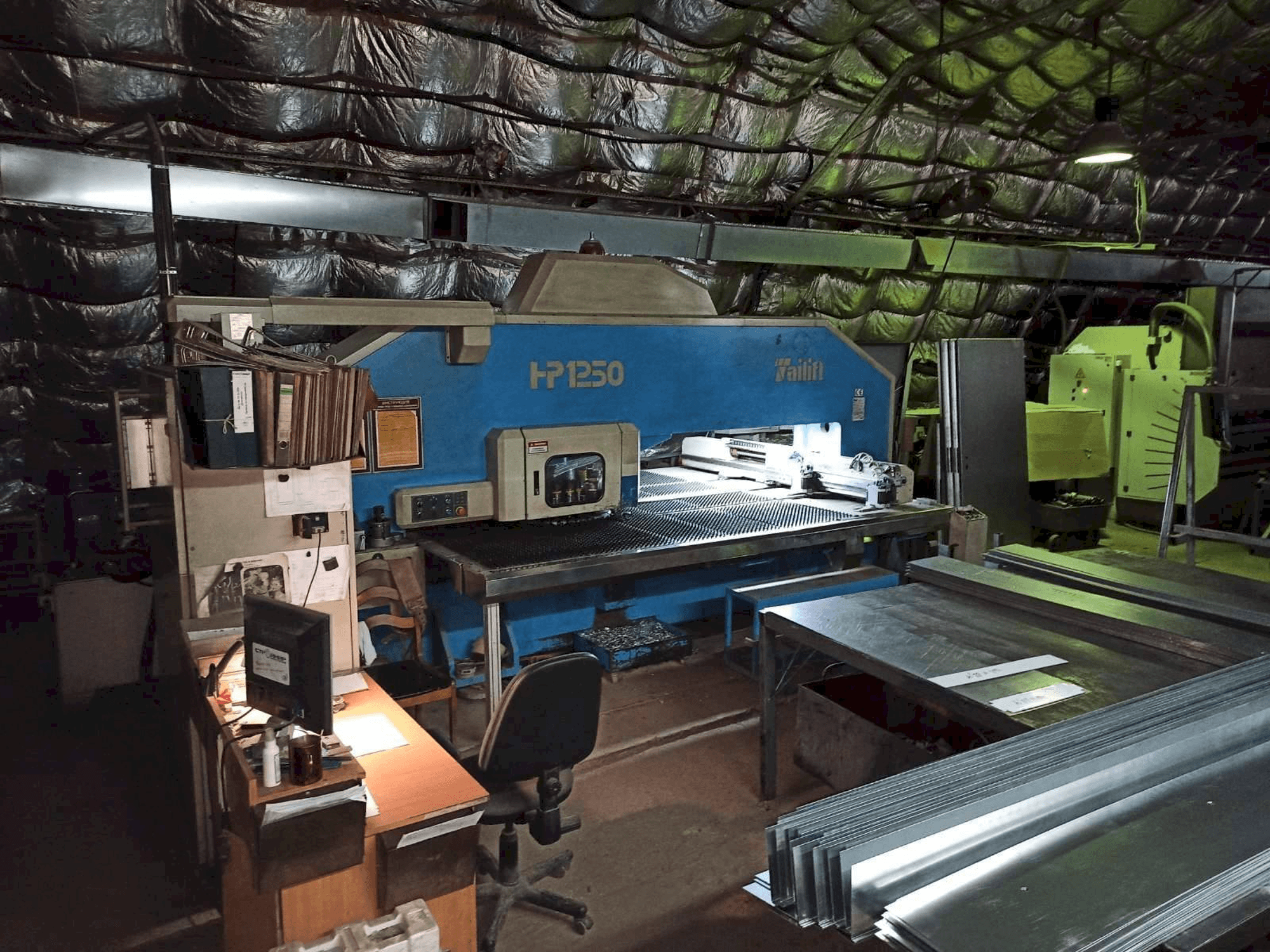 Vista Frontal da TAILIFT HP1250 máquina