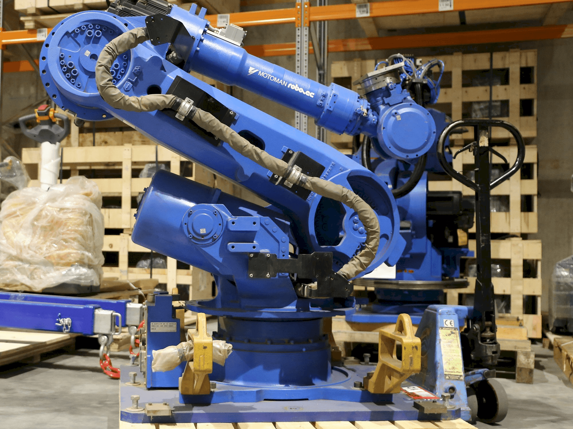 Vista Lateral Esquerda da Yaskawa Motoman ES165 máquina