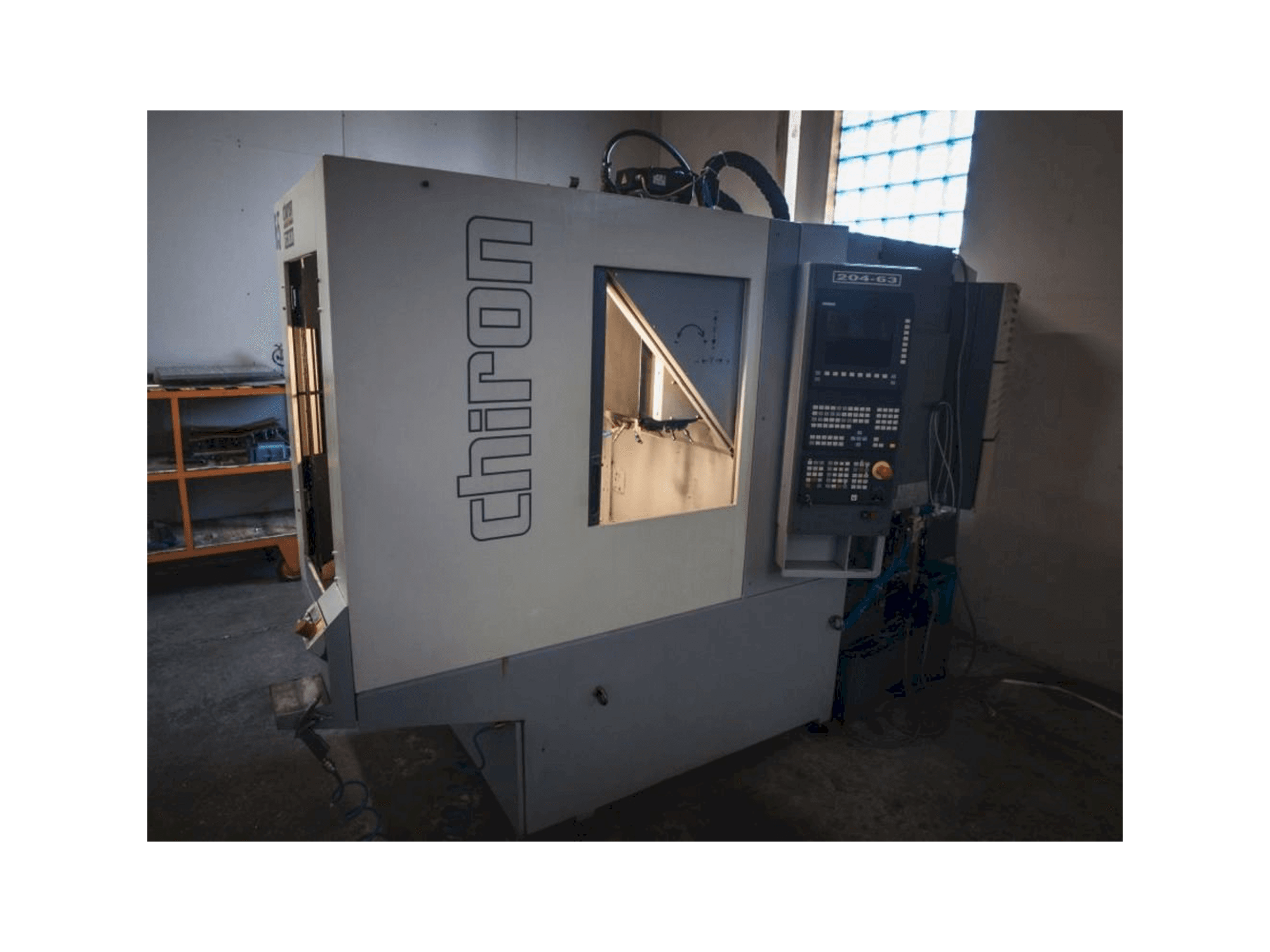 Vista Frontal da CHIRON FZ 08 W máquina