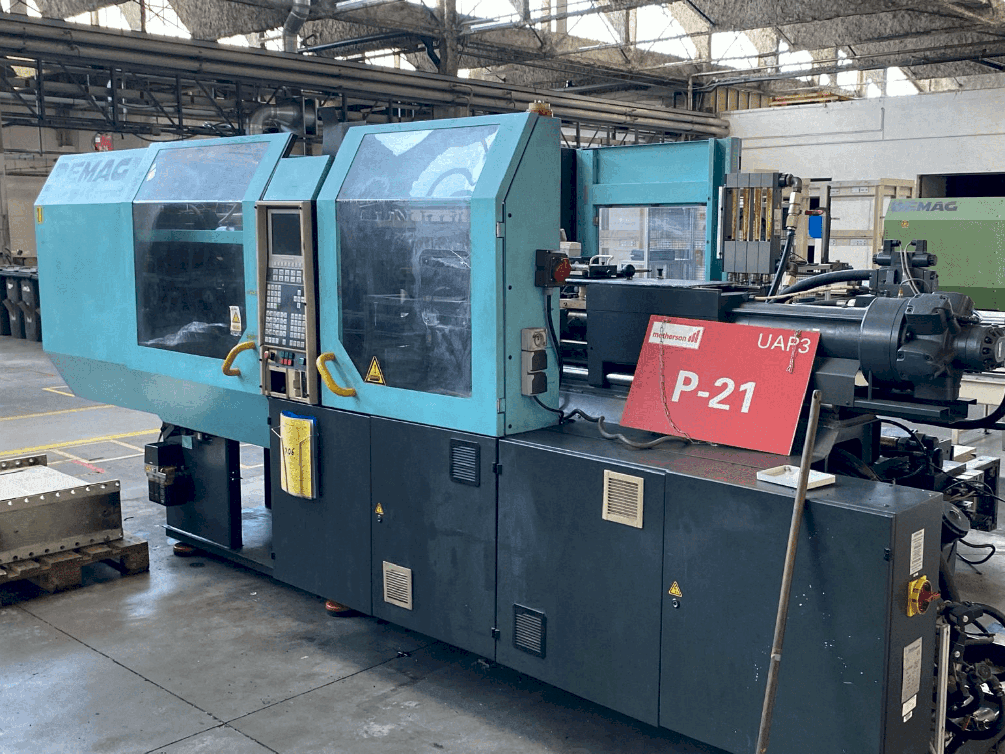 Vista Frontal da DEMAG Ergotech Compact 125-440 máquina