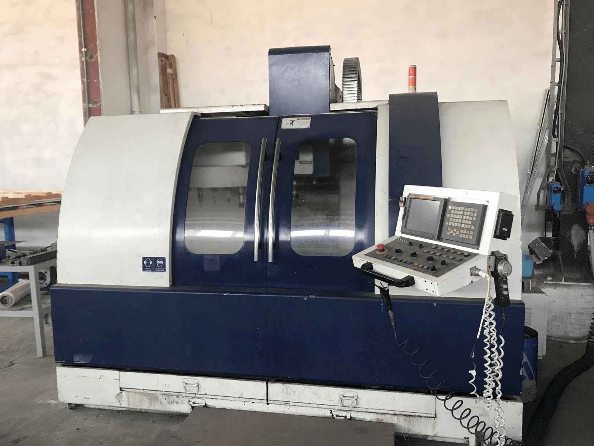 Vista Frontal da Euma Spinner CAMS 200 máquina