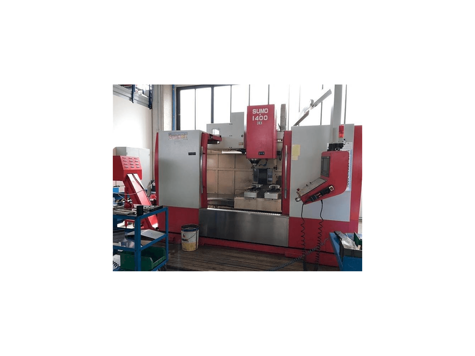 Vista Frontal da Eumach SUMO 1400 máquina