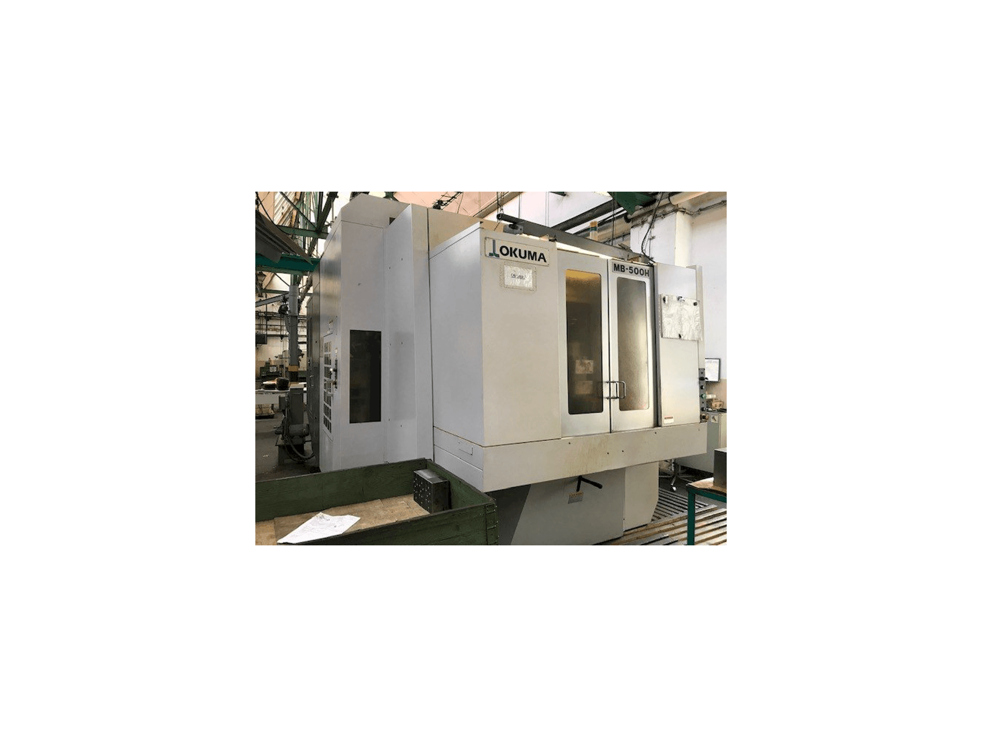 Vista Frontal da Okuma MB-500H máquina