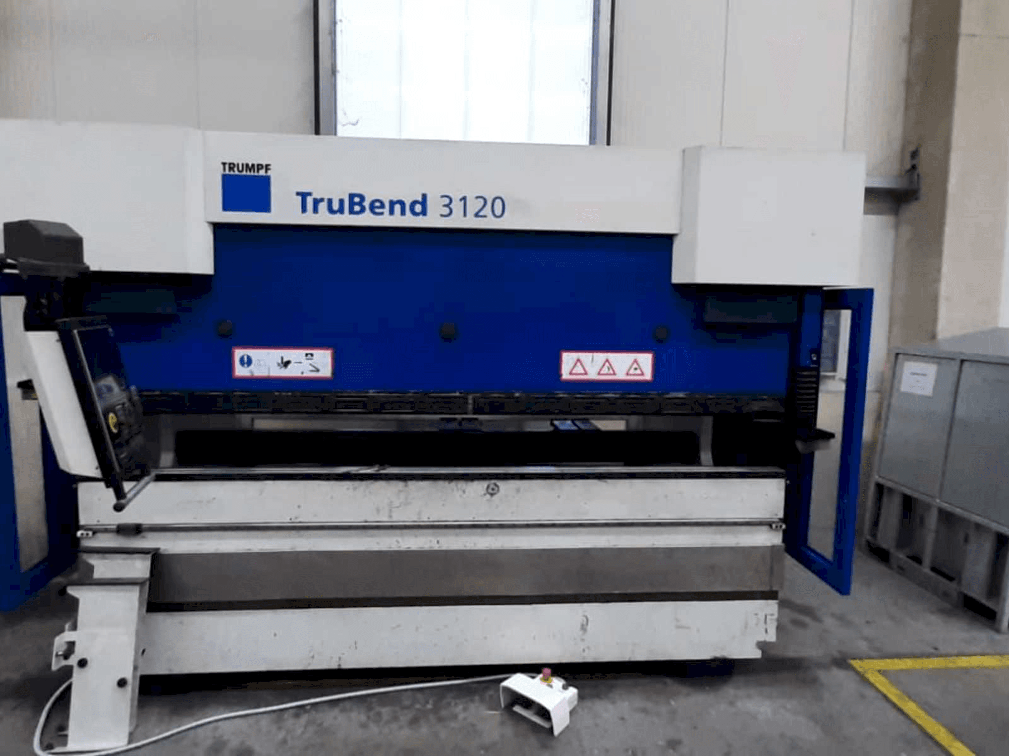 Vista Frontal da Trumpf TruBend 3120 máquina
