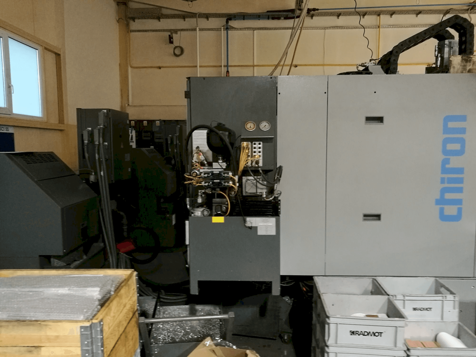 Vista Frontal da CHIRON FZ 12 KS máquina