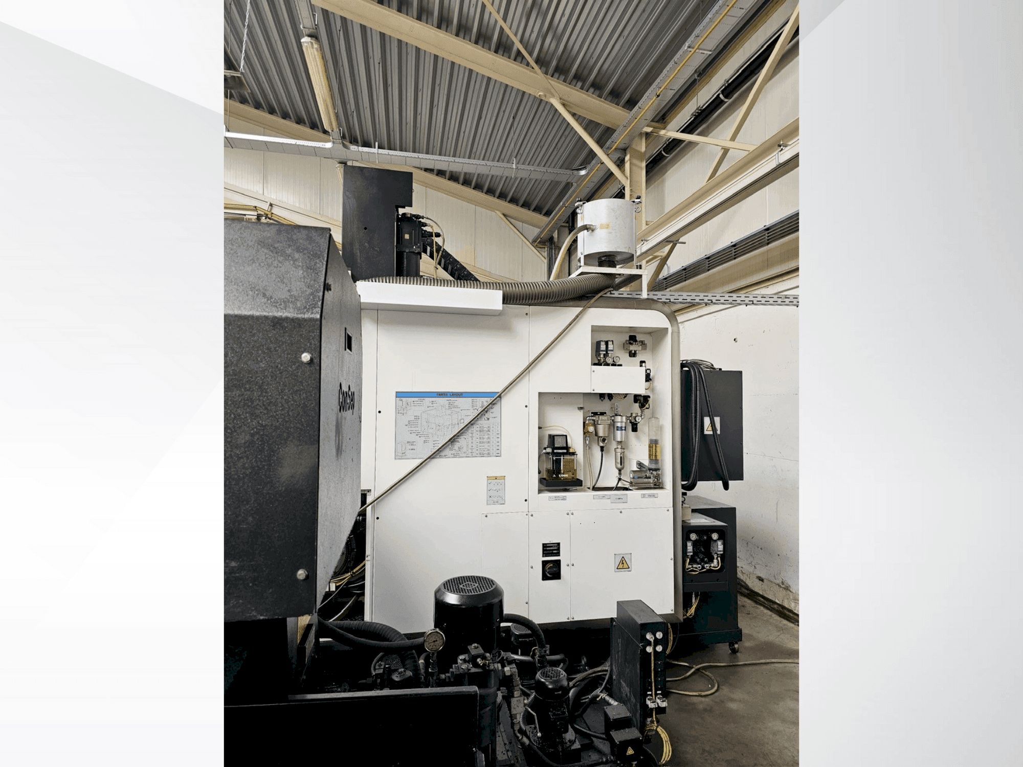 Vista Frontal da Mazak Variaxis i-500 máquina