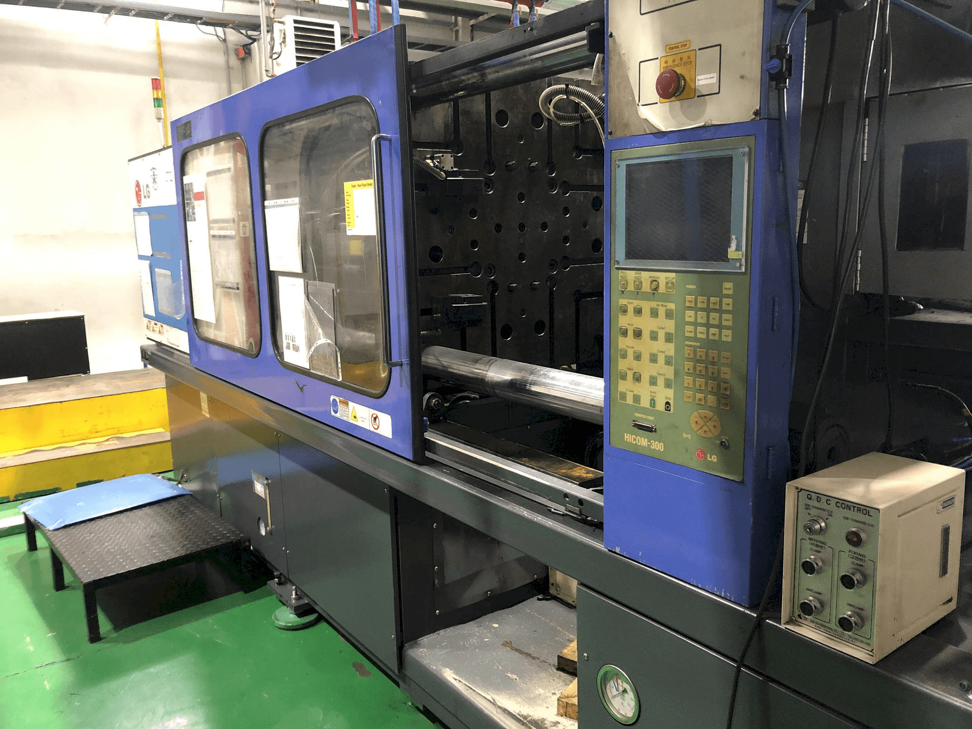 Vista Frontal da LG LGH-350N máquina