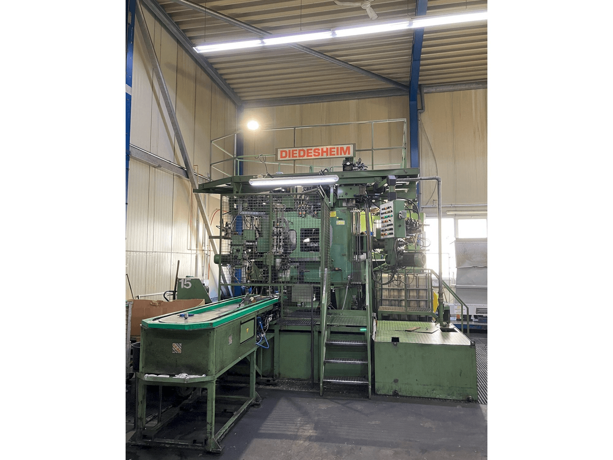Vista Frontal da DIEDESHEIM Diamat 70-6 máquina