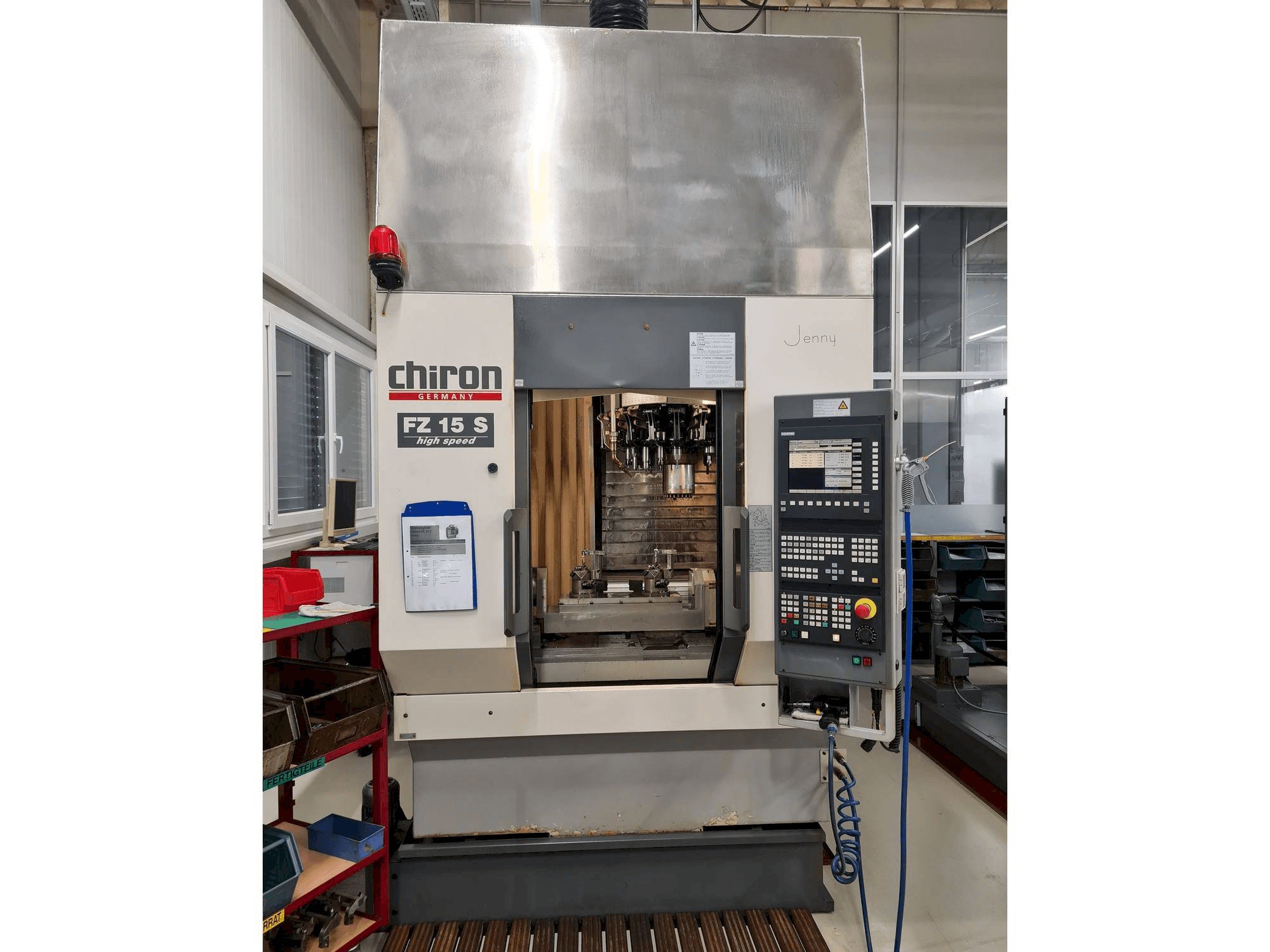 Vista Frontal da CHIRON FZ 15 S máquina