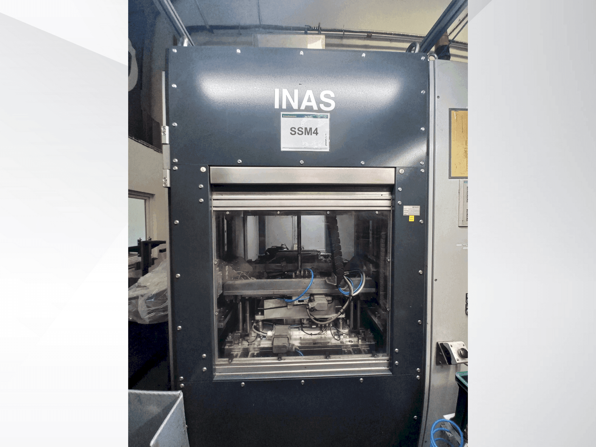 Vista Frontal da INAS VSM 210 máquina