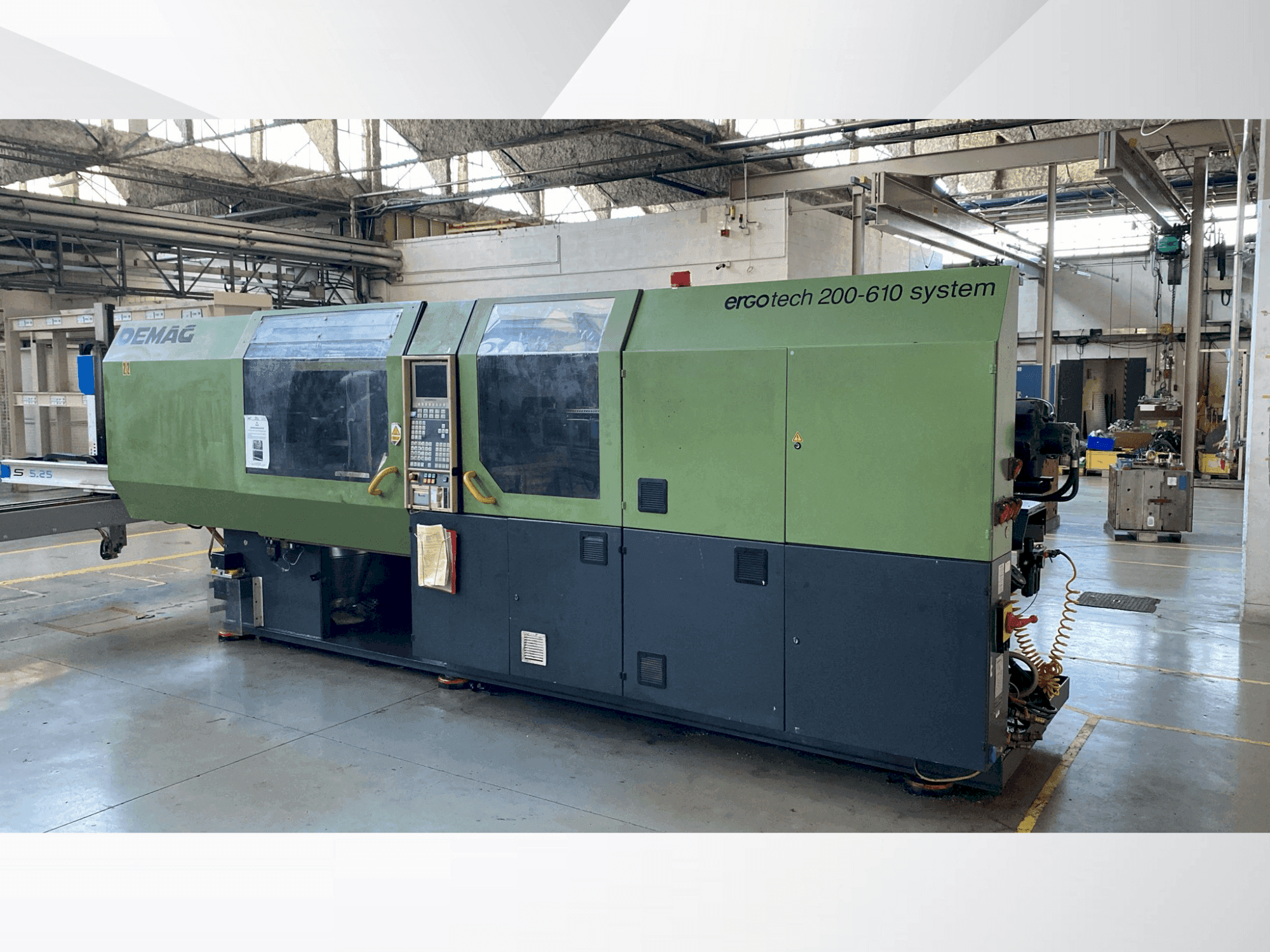 Vista Frontal da DEMAG Ergotech Sytem 200-610 máquina