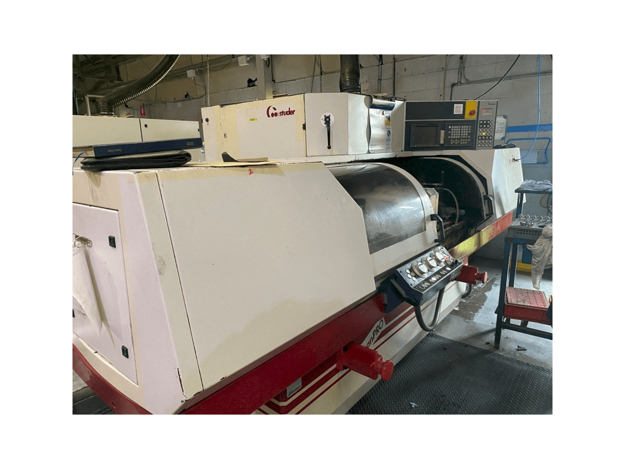 Vista Frontal da STUDER S30 lean PRO máquina