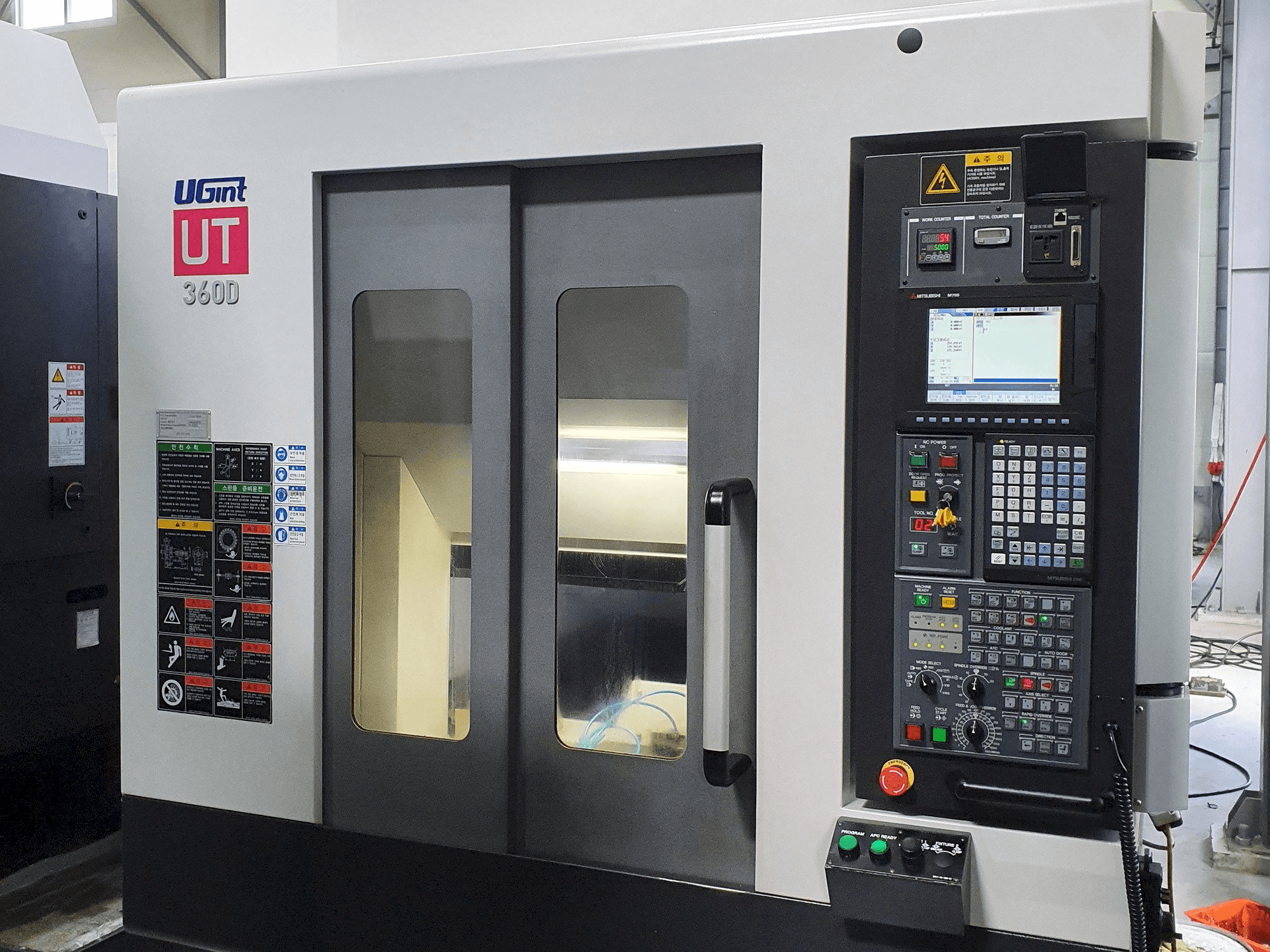 Vista Frontal da UGINT UT360D máquina