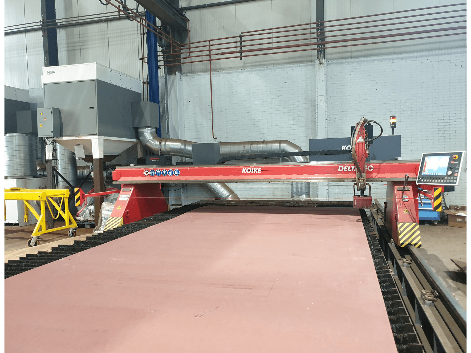 Vista Frontal da KOIKE DELTATEC 4000 máquina