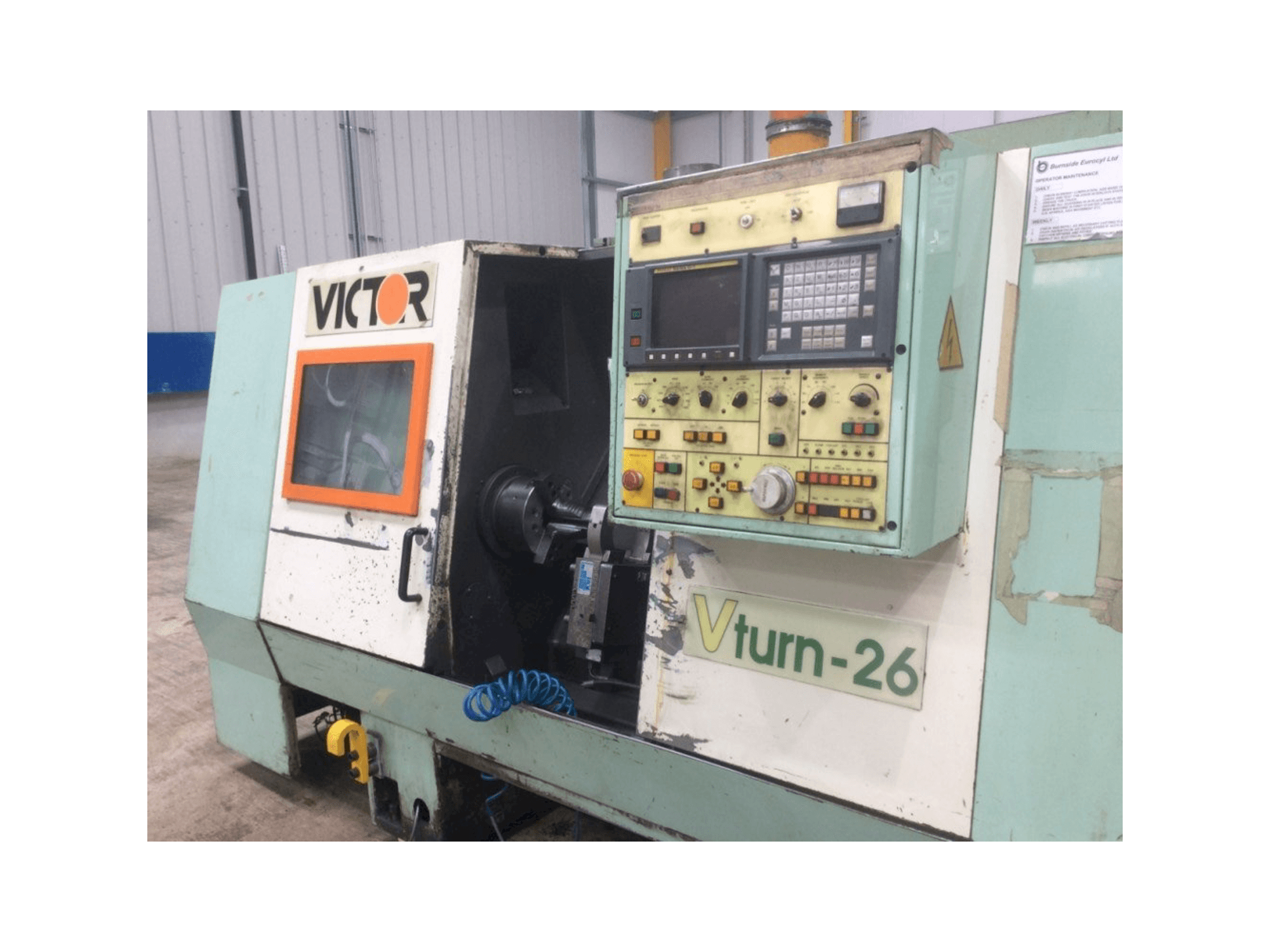 Vista Frontal da Victor V Turn-26 máquina