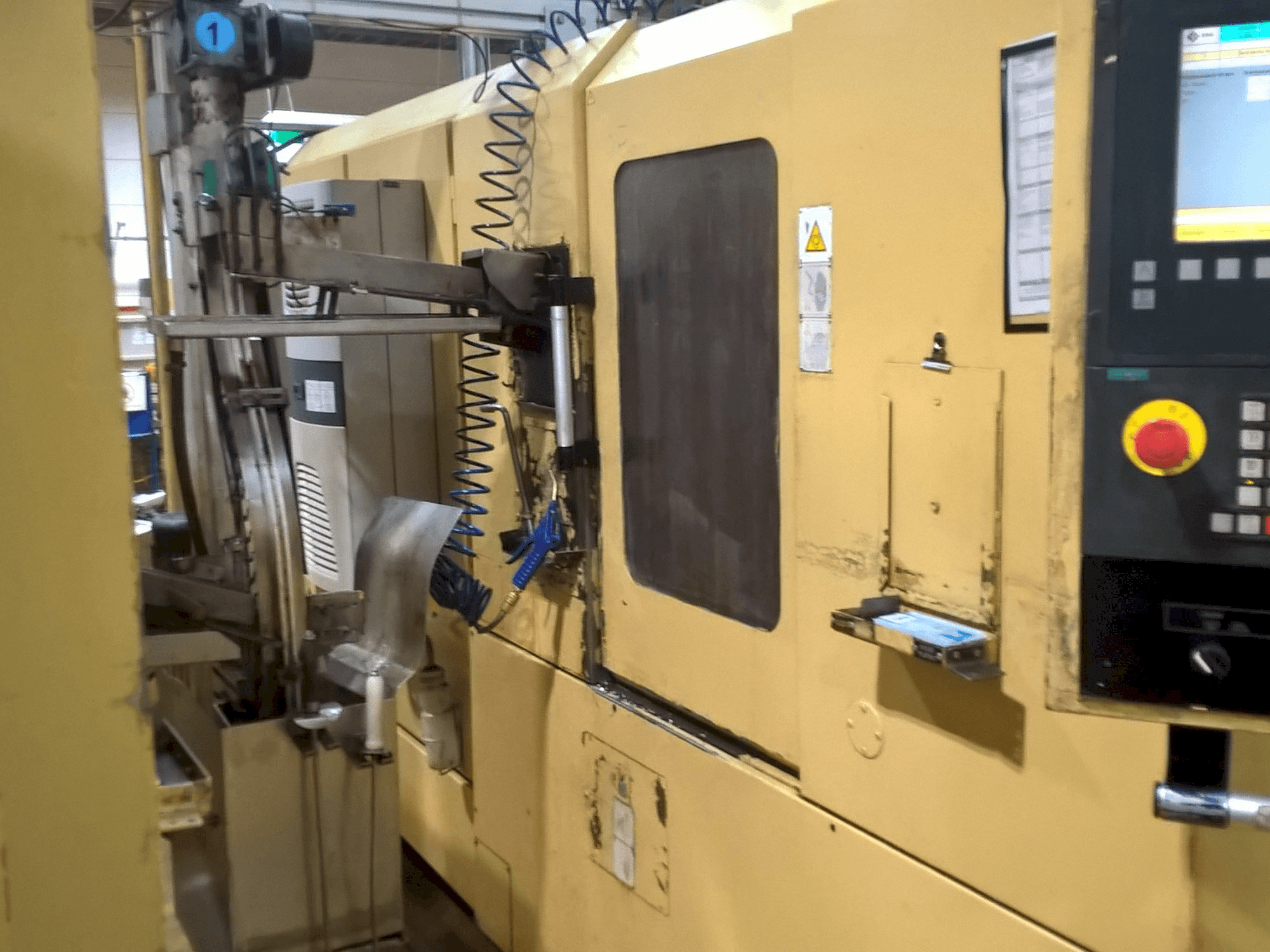 Vista Lateral Direita da TAJMAC-ZPS SAL 100/4 máquina