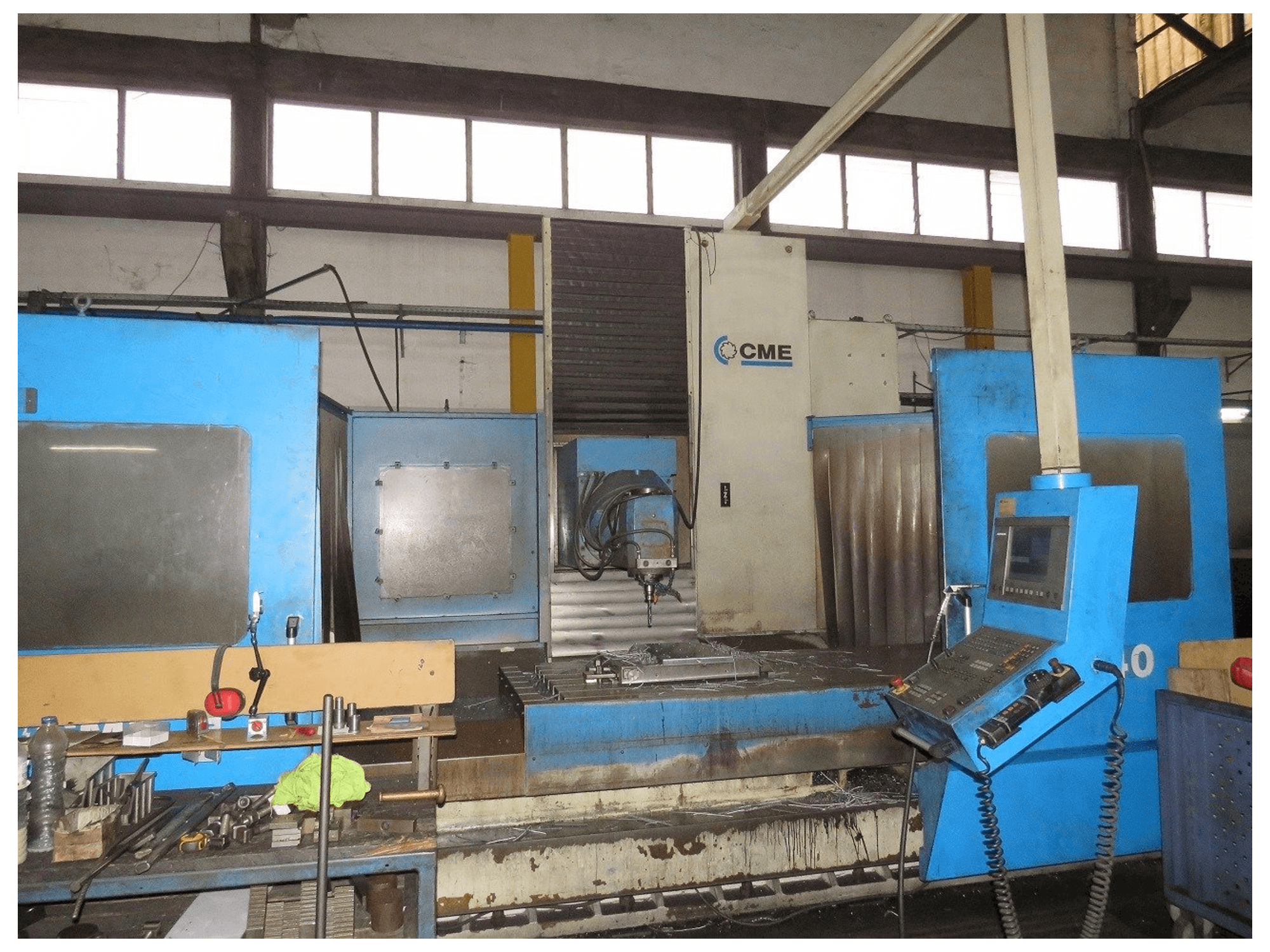 Vista Frontal da CME HZ40 máquina