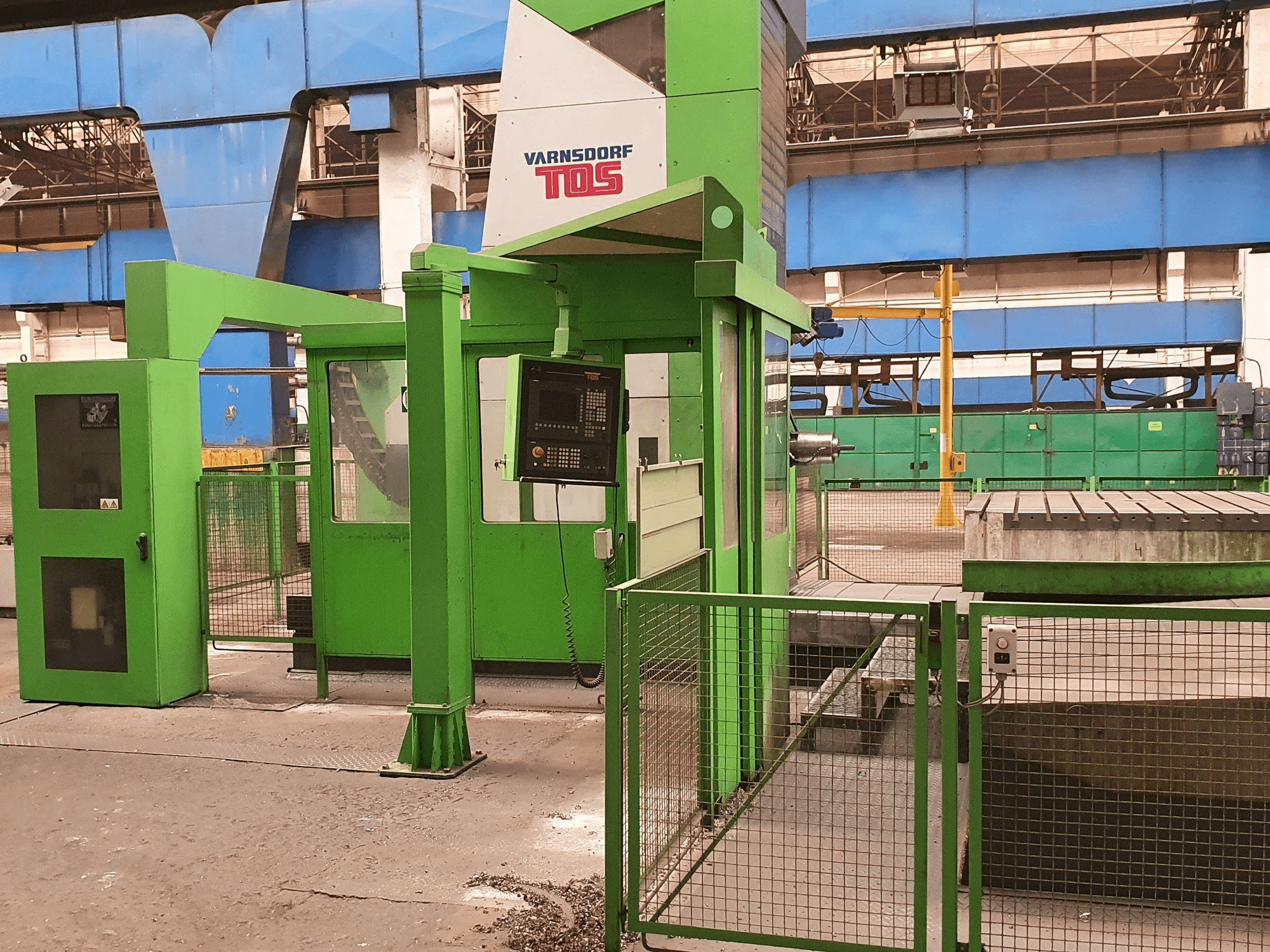 Vista Frontal da TOS VARNSDORF WHN 13 CNC máquina