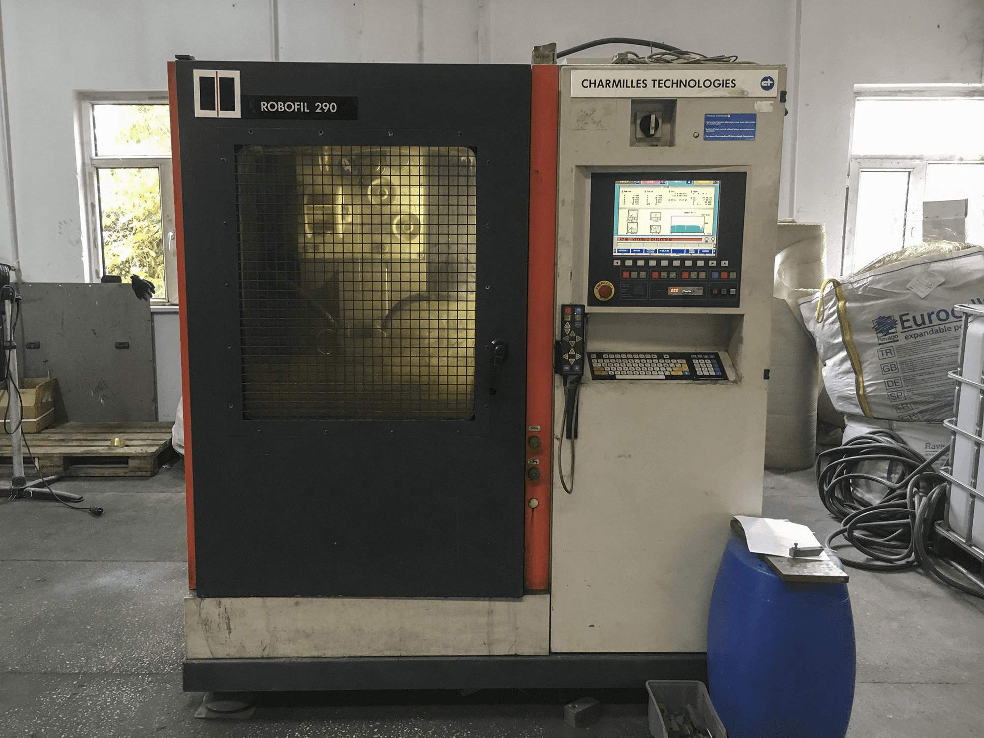 Vista Frontal da CHARMILLES ROBOFIL 290 máquina