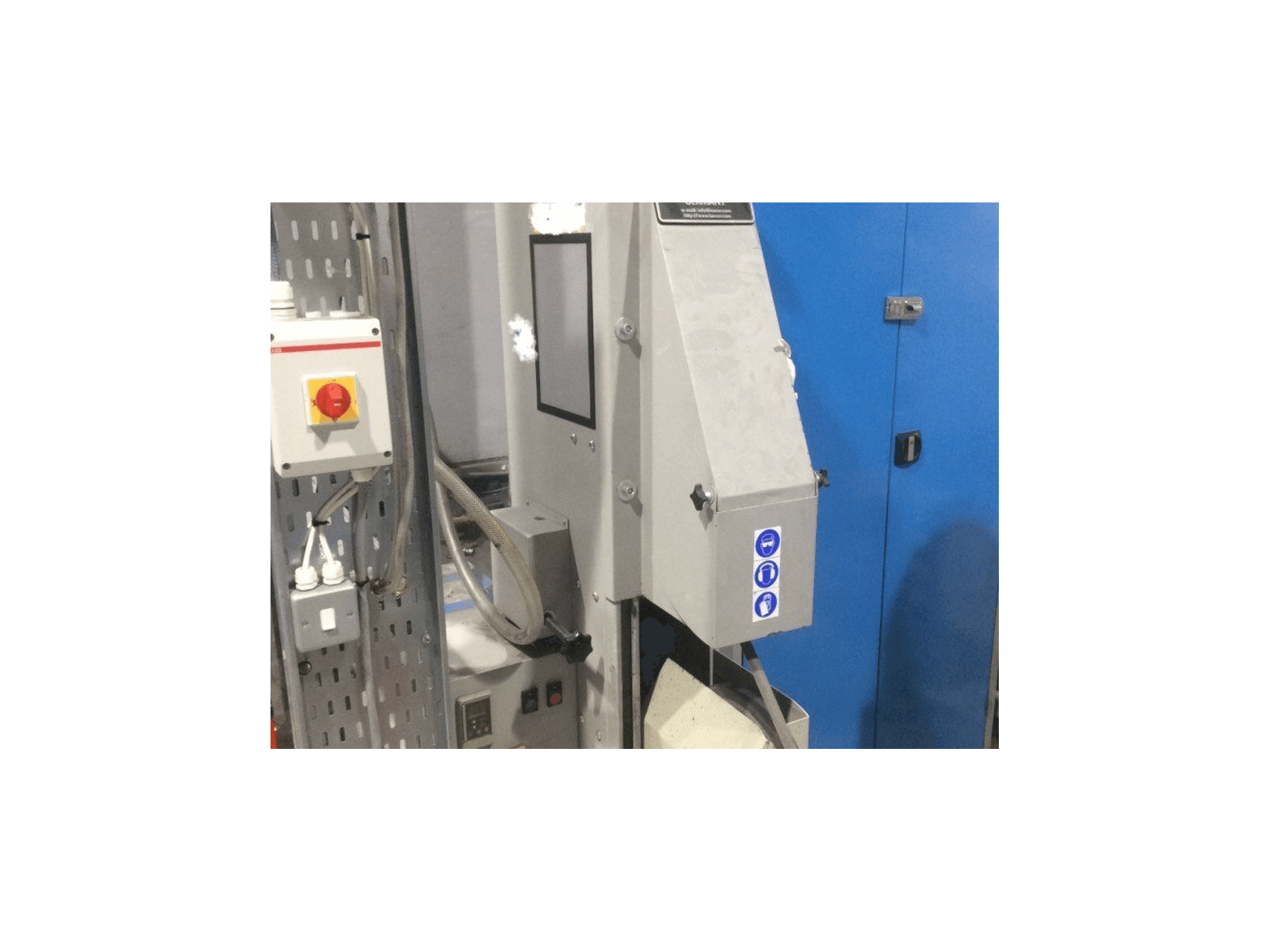 Vista Frontal da Loeser KS 100 máquina