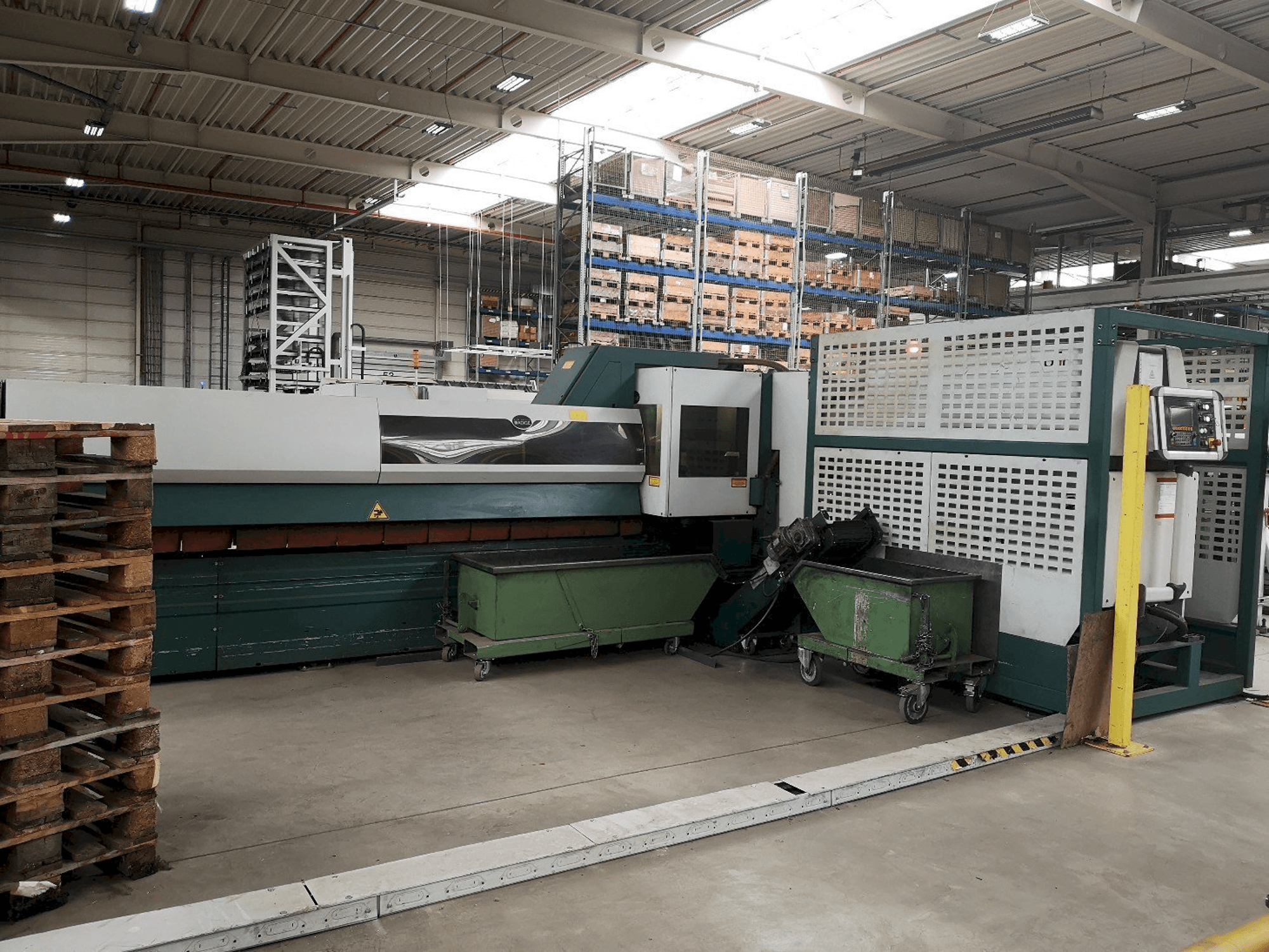 Vista Esquerda da BLM ADIGE LT 722 máquina