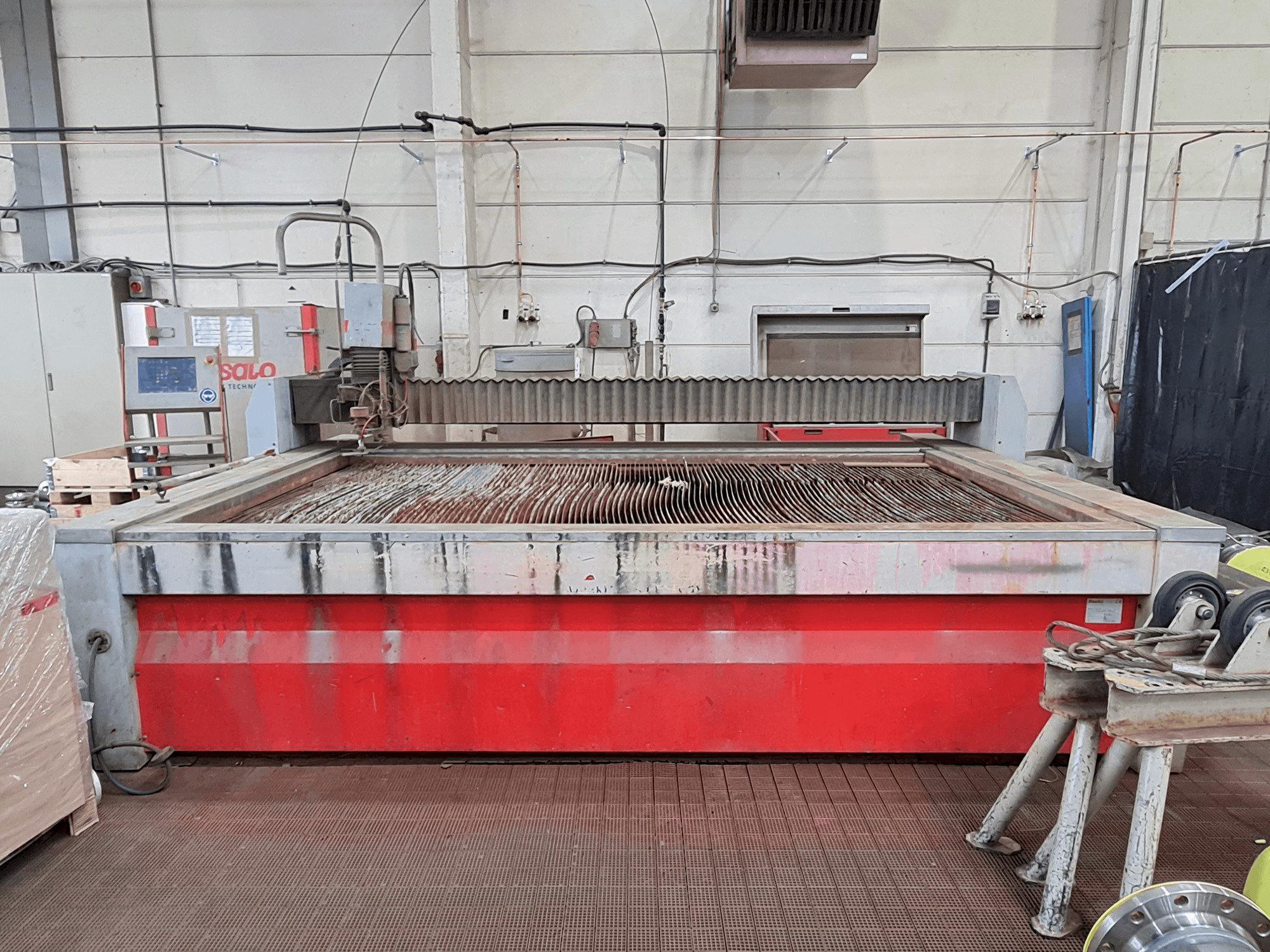 Vista Frontal da Resato R-LCM 3015-1 máquina