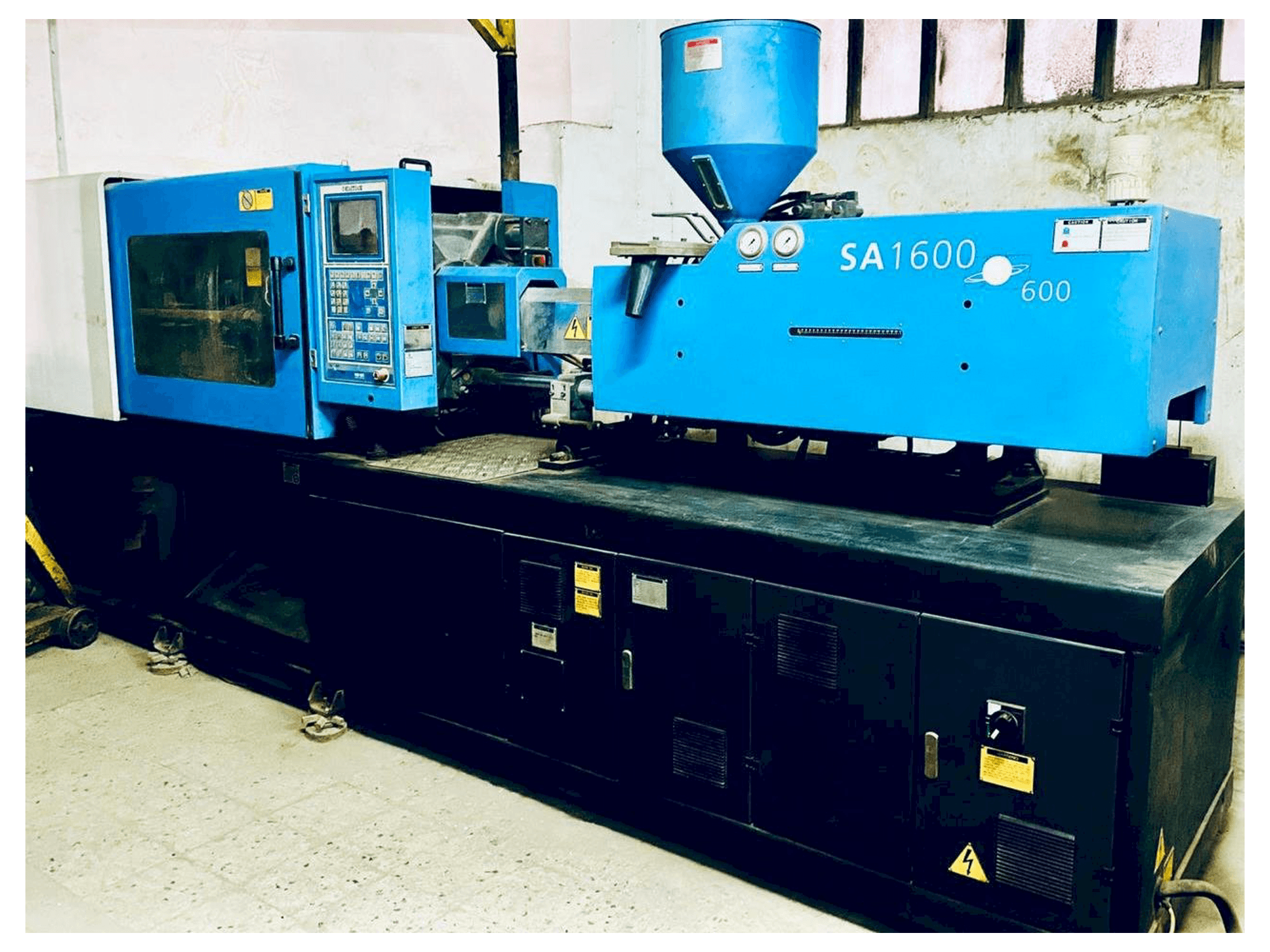 Vista Frontal da HAITIAN SA 1600-600 máquina