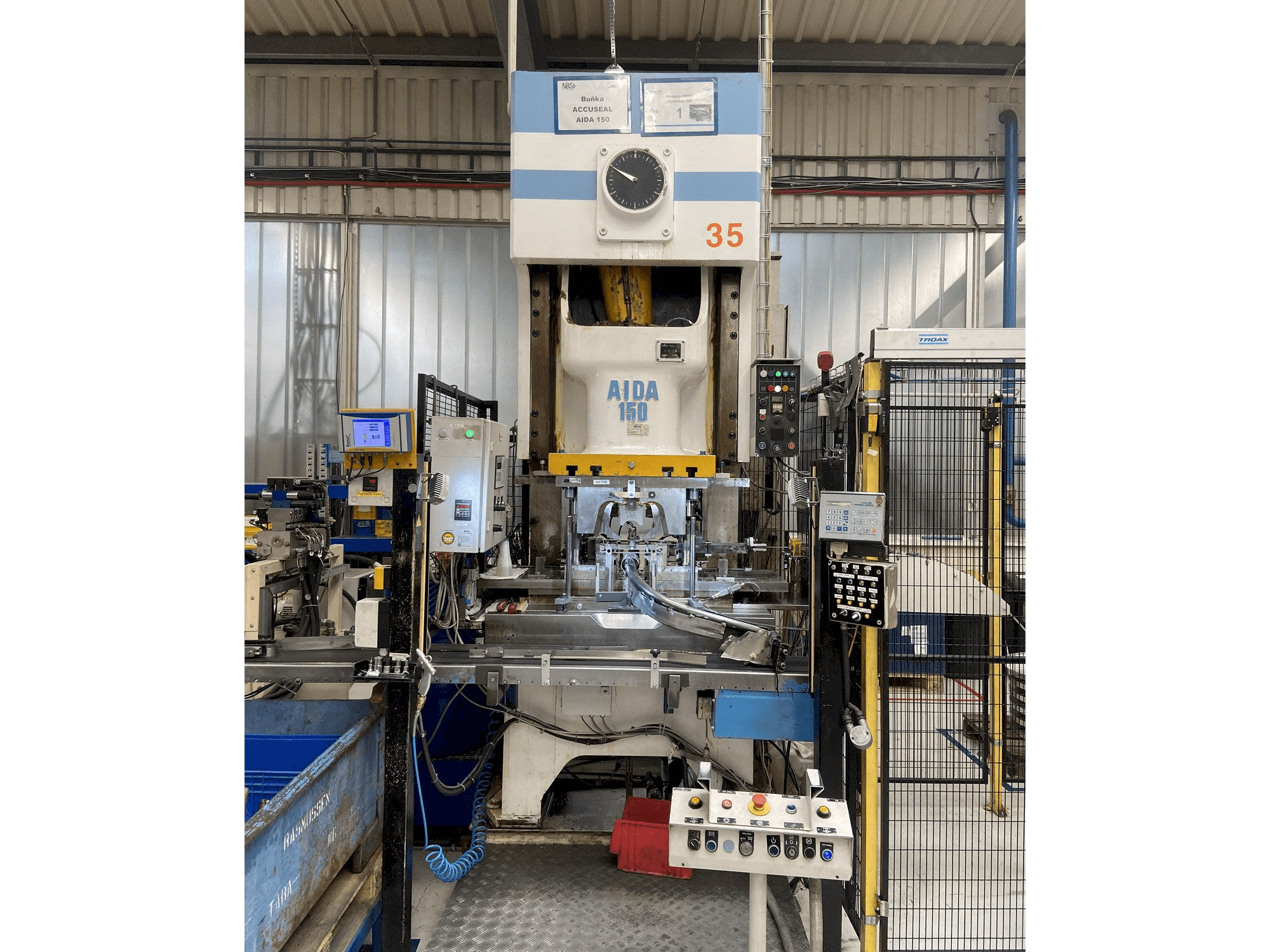 Vista Frontal da AIDA NC1-150(2) (1996) máquina