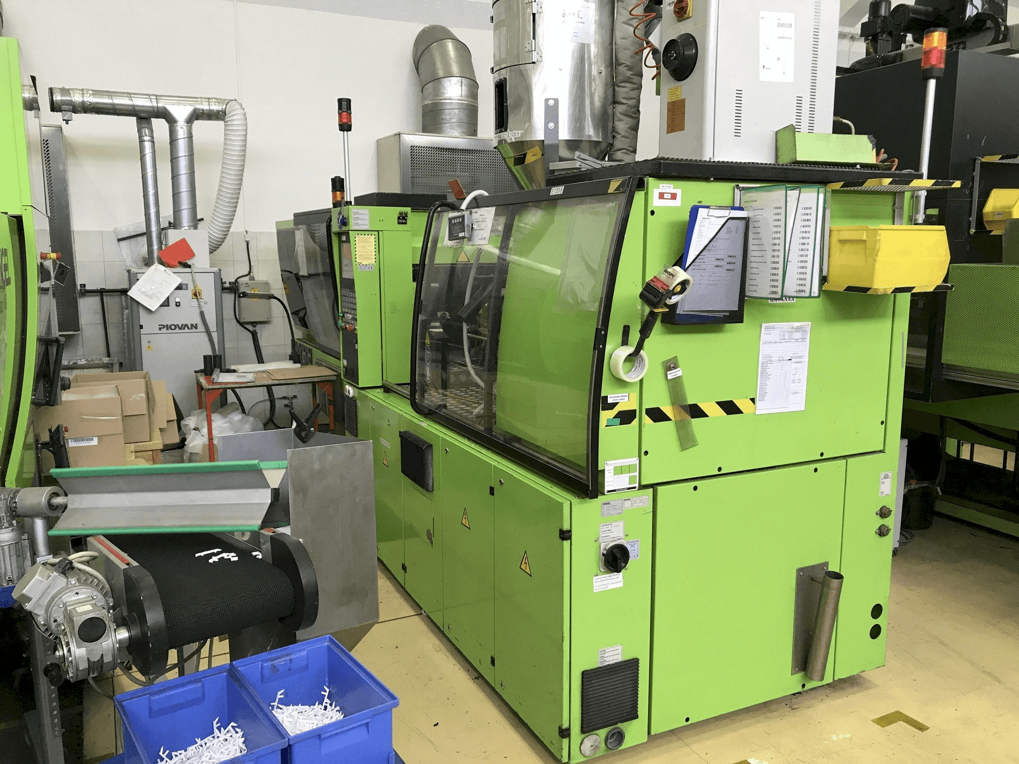 Vista Frontal da ENGEL VC 500/120 Focus máquina