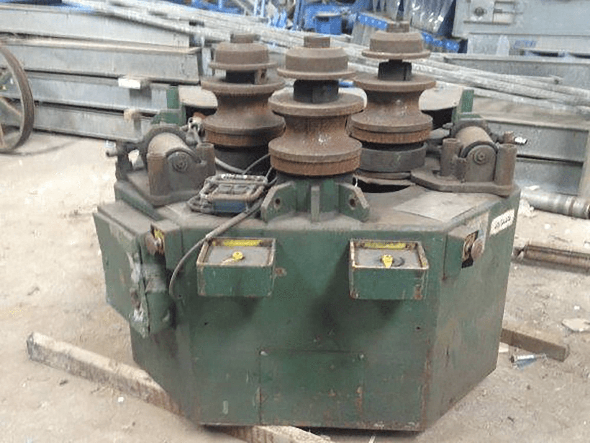 Vista Frontal da ROUNDO R-5 máquina