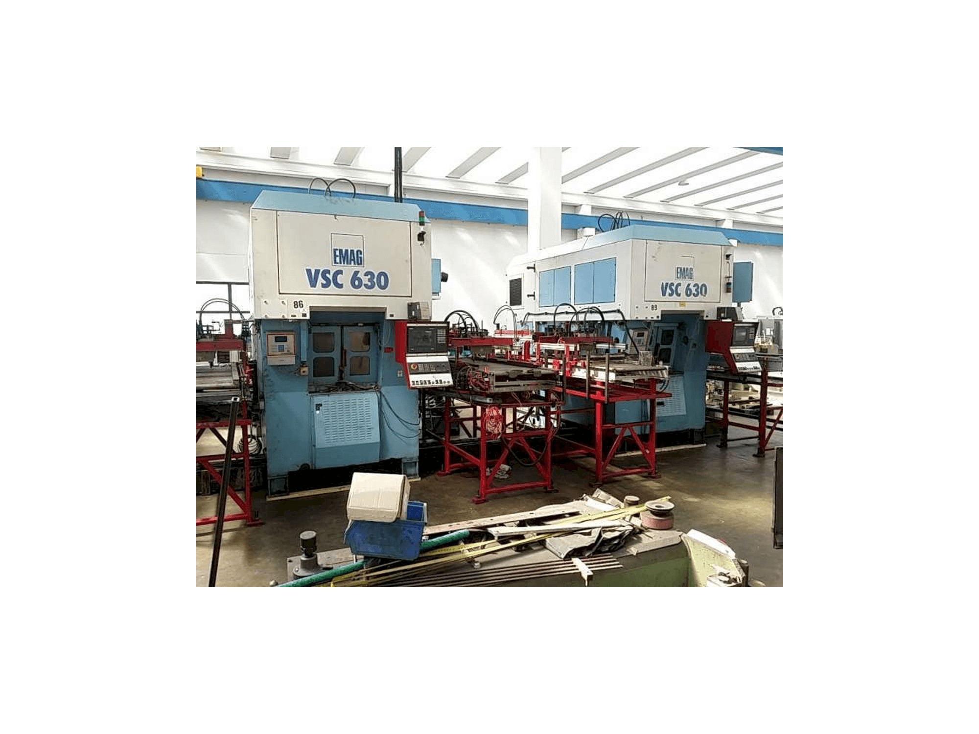 Vista Lateral Esquerda da EMAG VSC 630 máquina