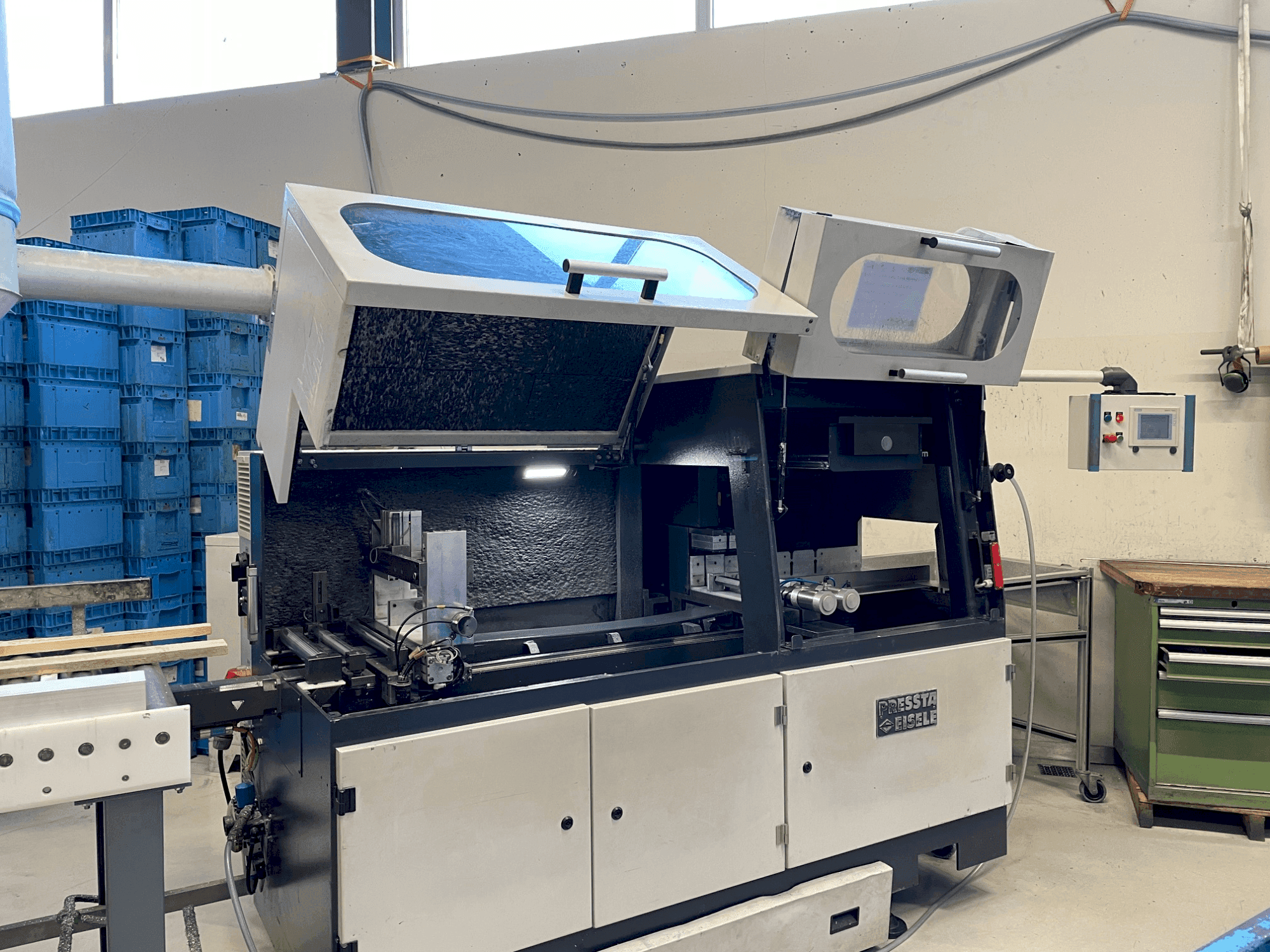 Vista Frontal da Other 600 R máquina