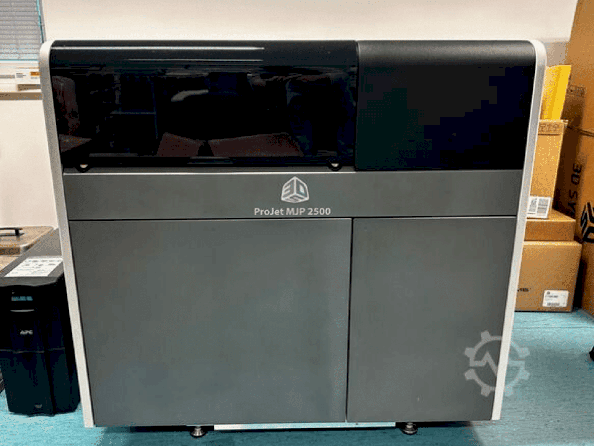 Vista Frontal da 3DSYSTEMS projet 2500 plus máquina