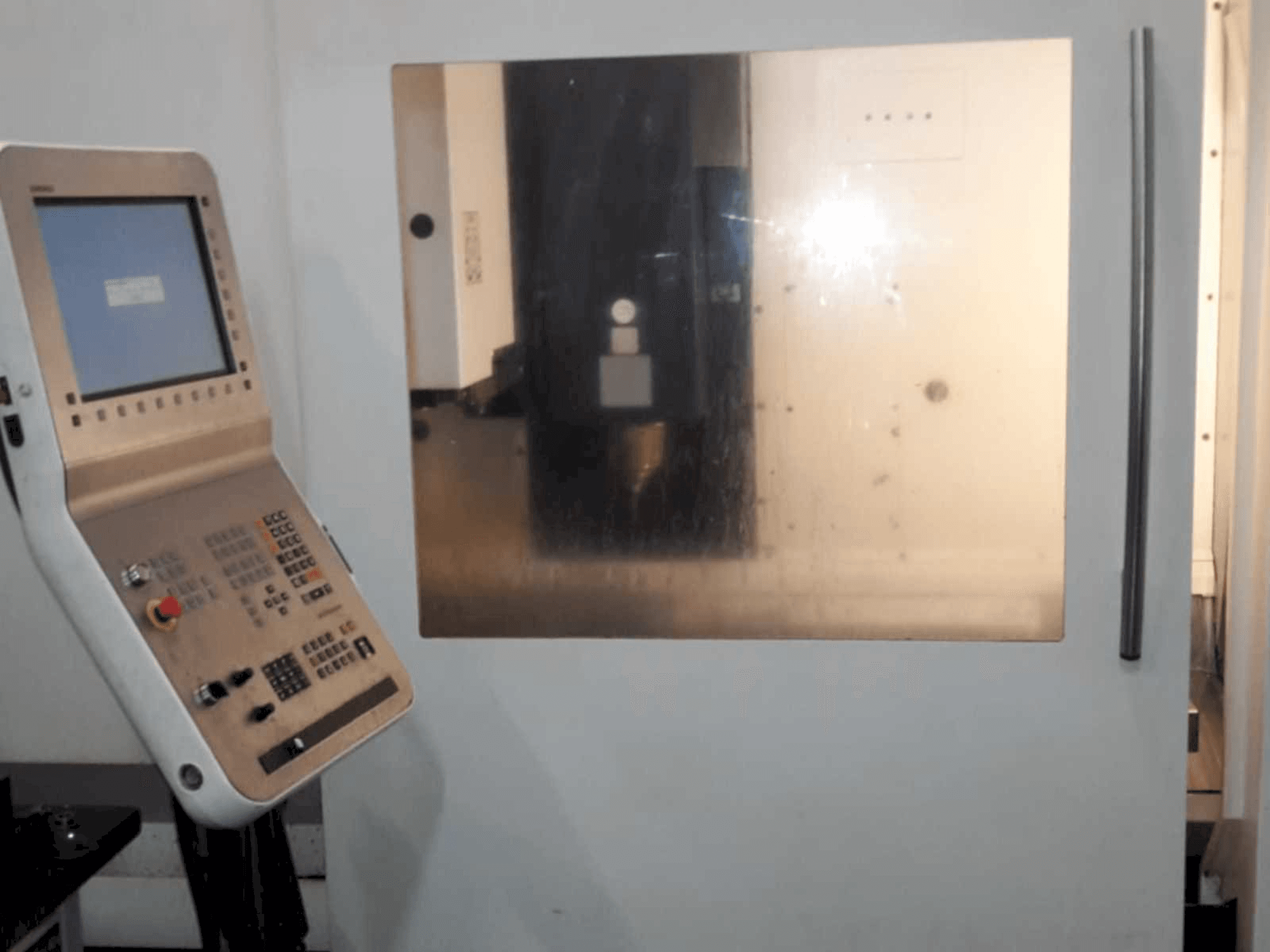 Vista Frontal da DMG DMC 1035 V ECO máquina