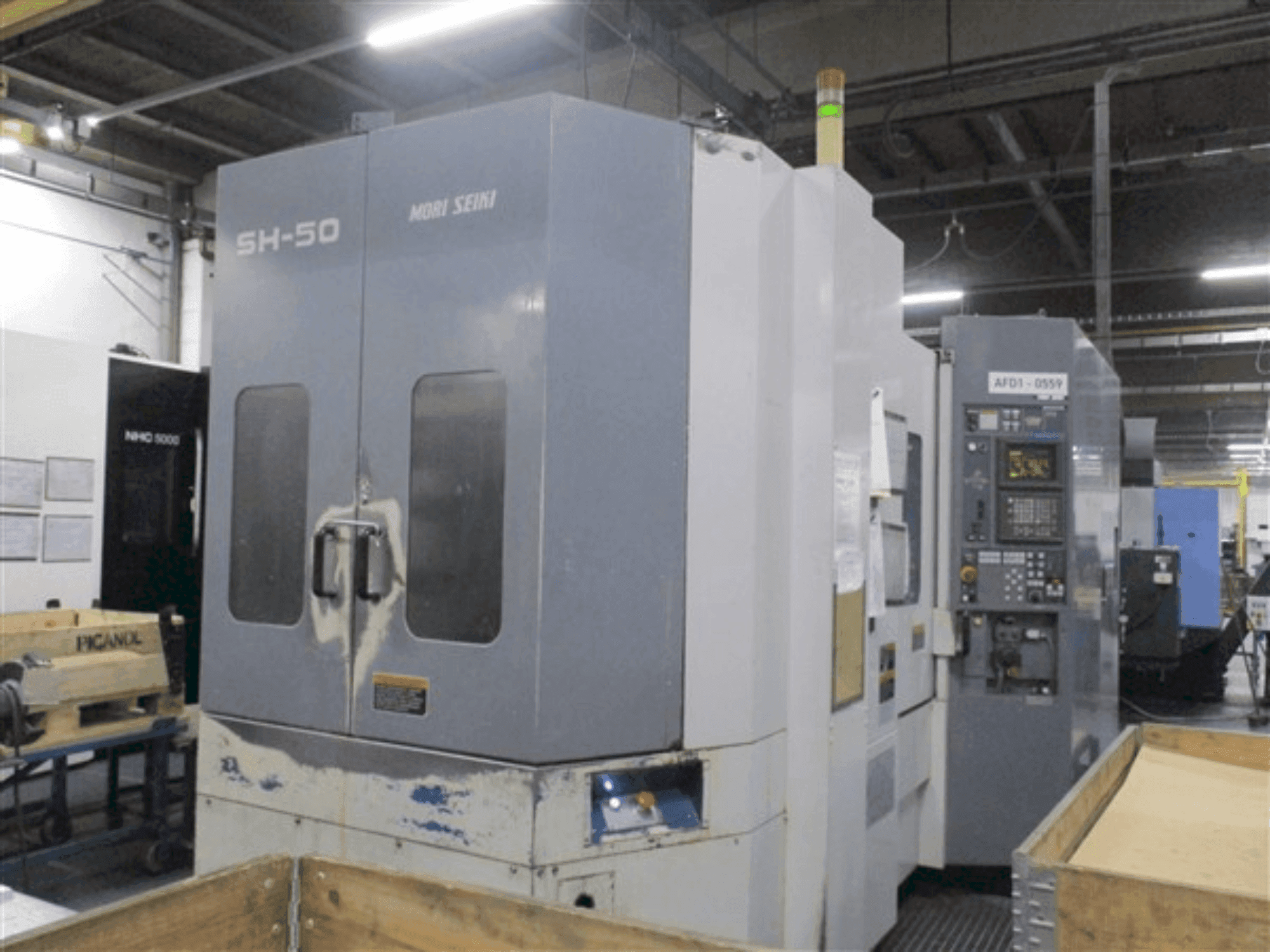 Vista Frontal da MORI SEIKI SH-50 máquina