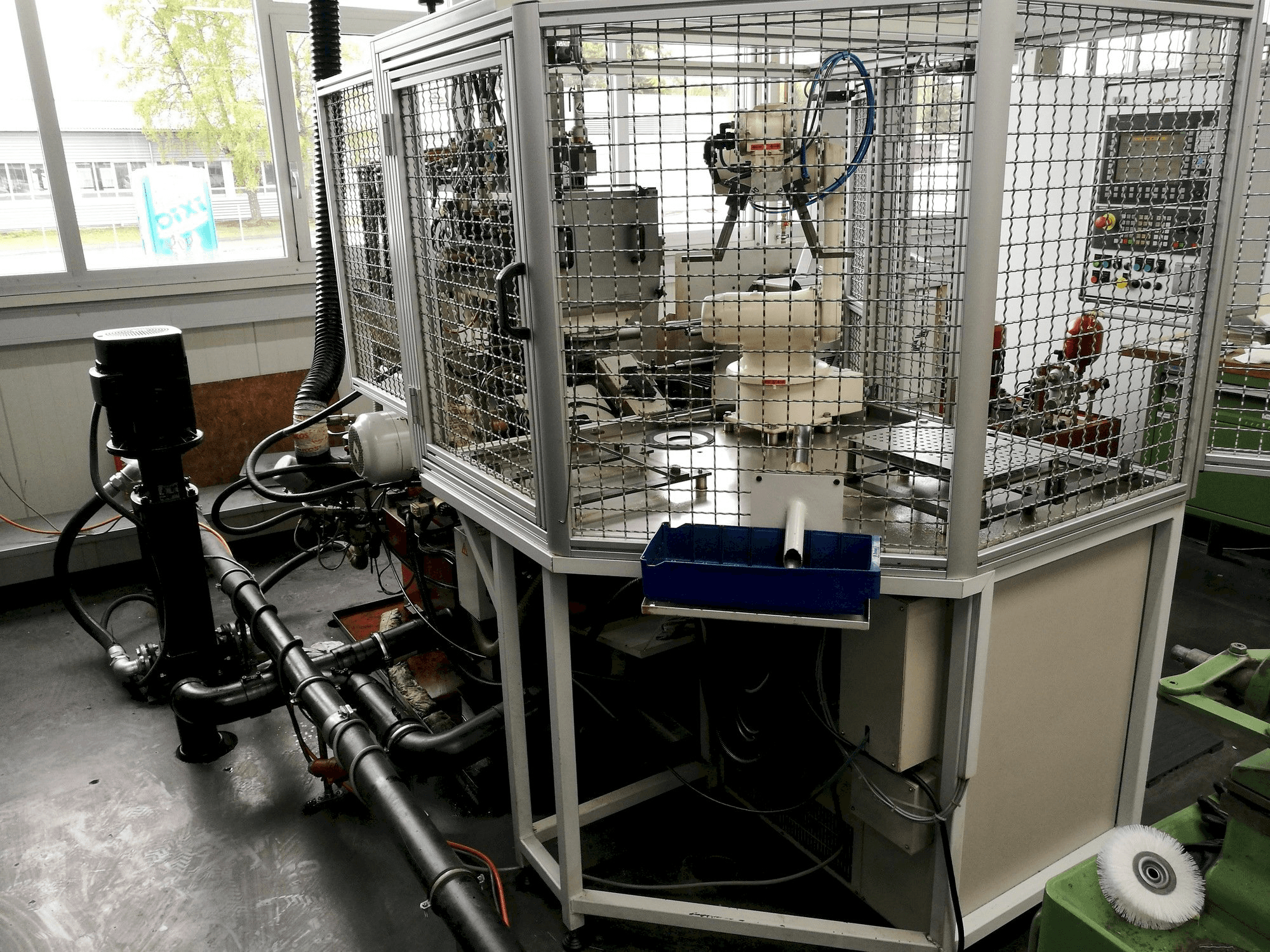 Vista Lateral Esquerda da Haux NS 435G máquina