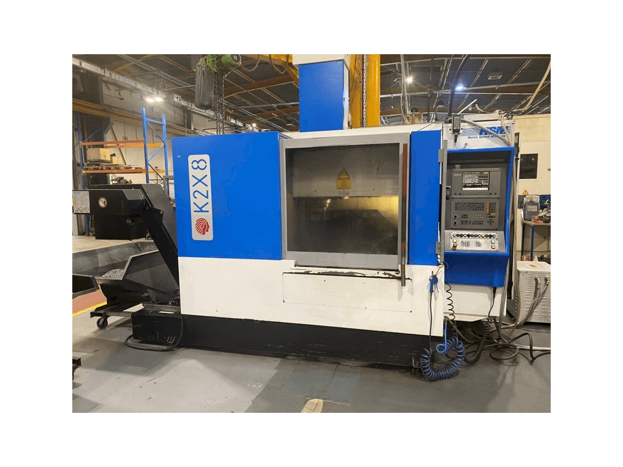 Vista Frontal da Huron K2X8 máquina