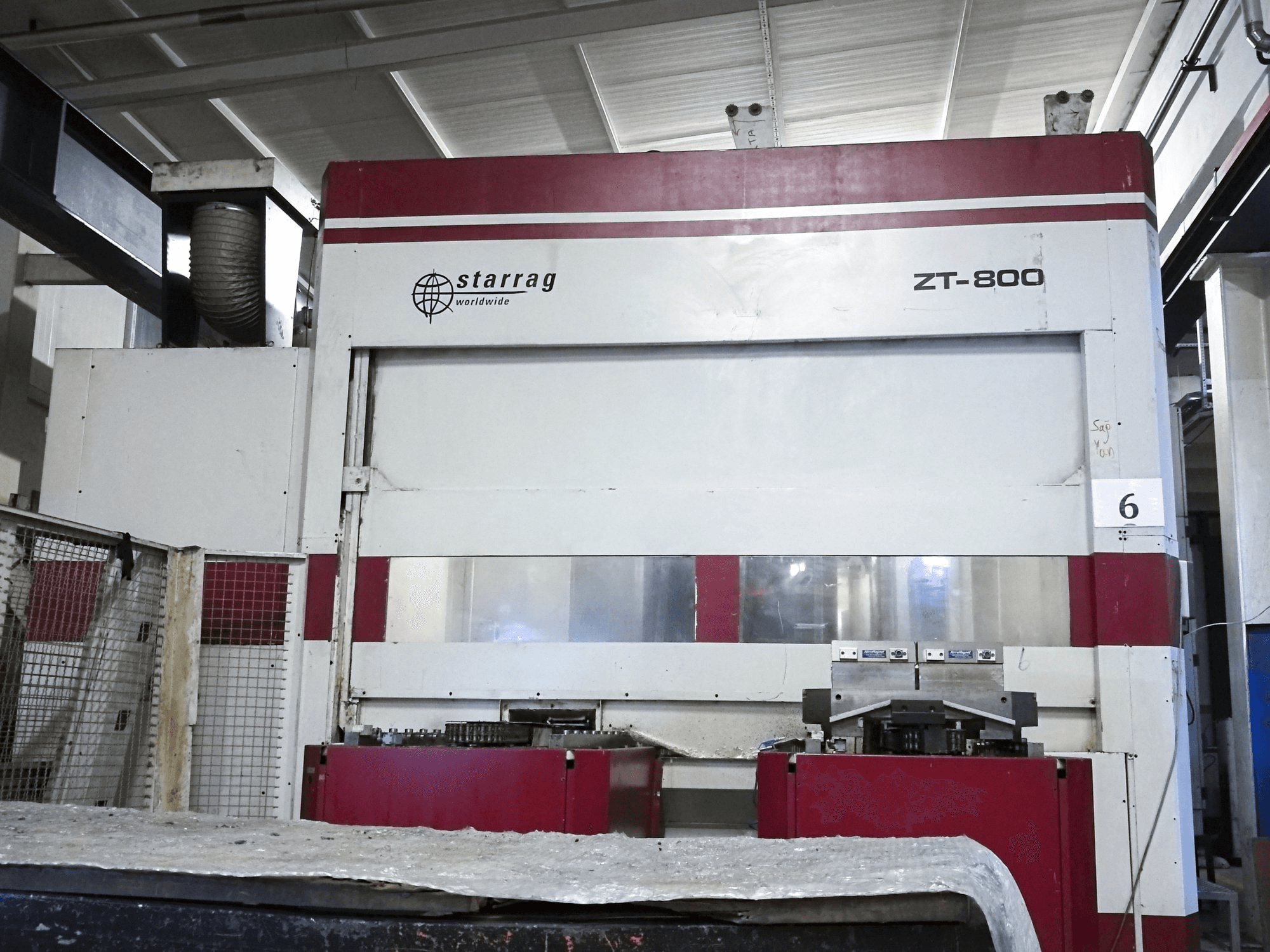 Vista Frontal da Starrag ZT 800/130 máquina