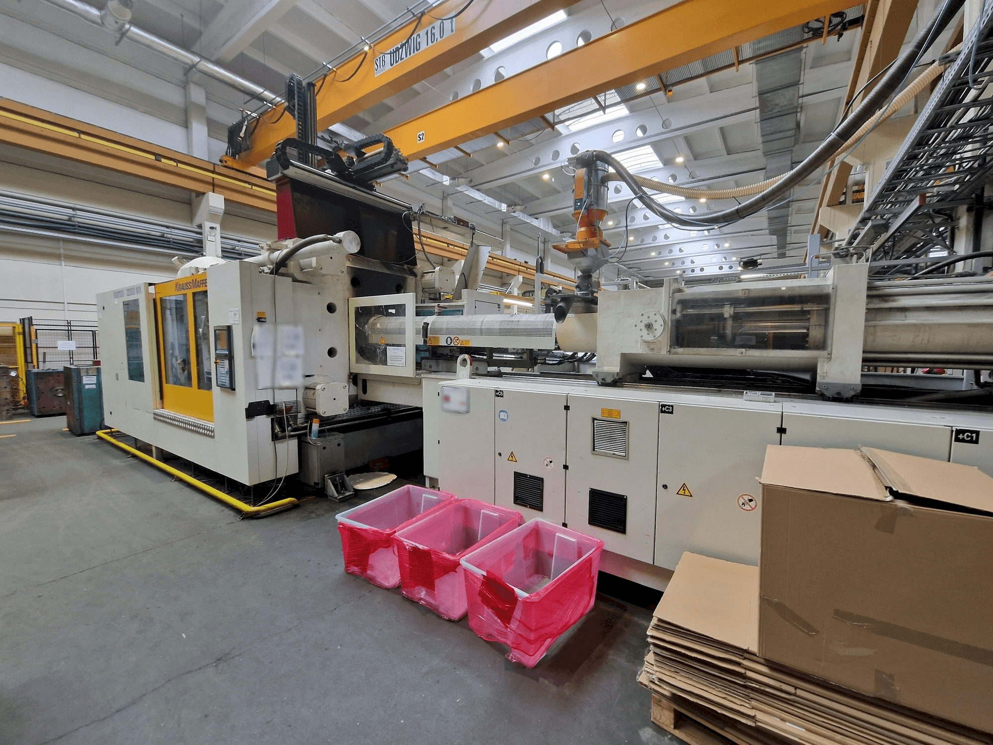 Vista Frontal da Krauss Maffei 1100-12000 MX máquina