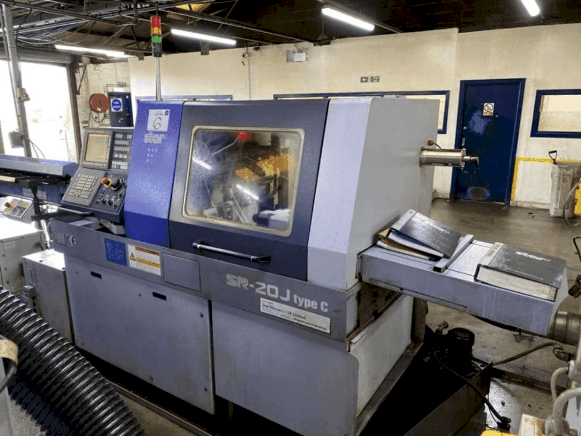 Vista Frontal da Star SR-20J type C máquina