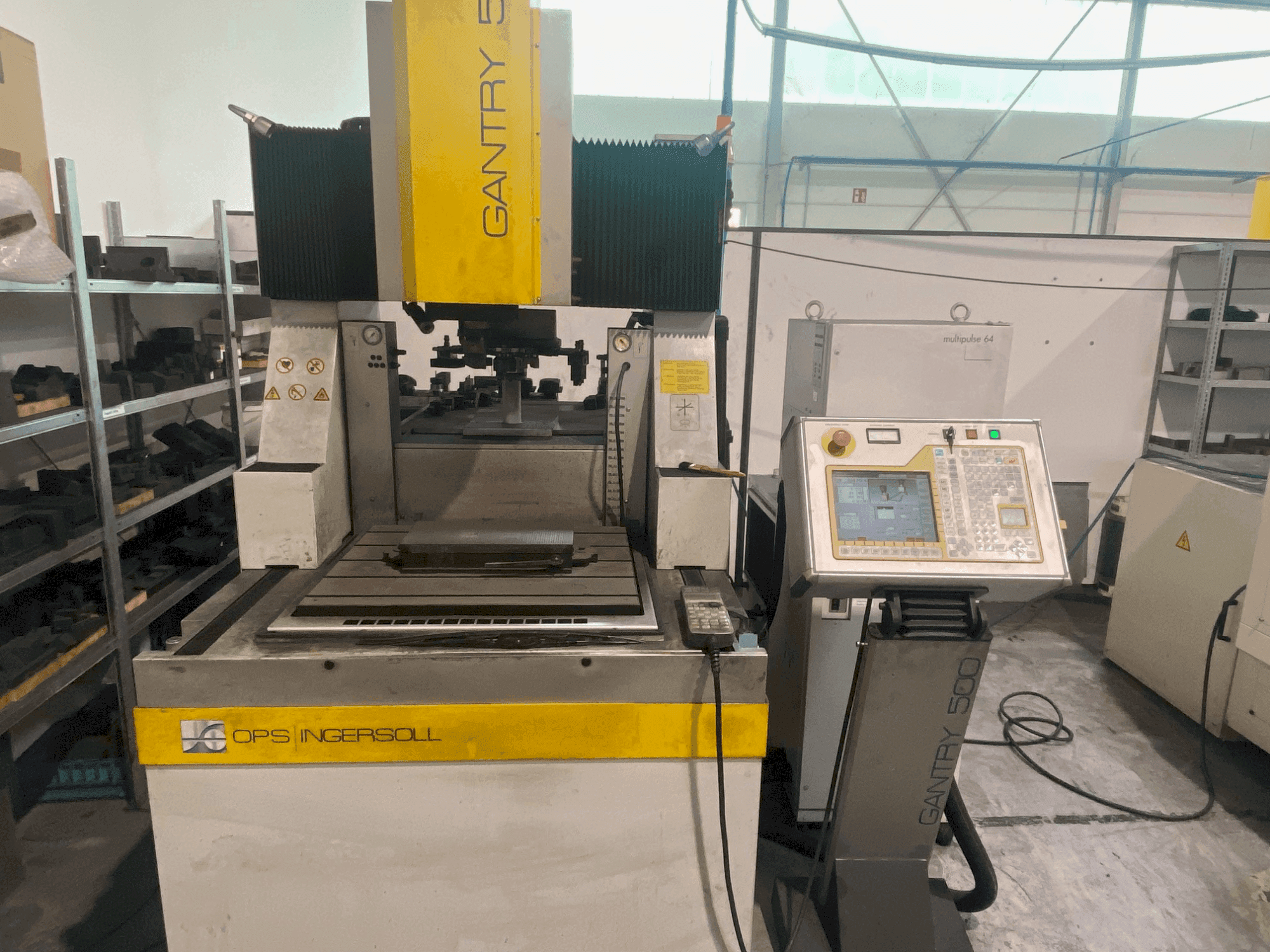 Vista Frontal da OPS INGERSOLL Gantry 500 máquina