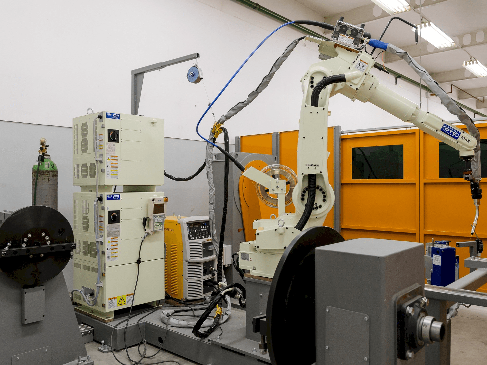 Vista Frontal da Other Otc Daihen Fd11 máquina