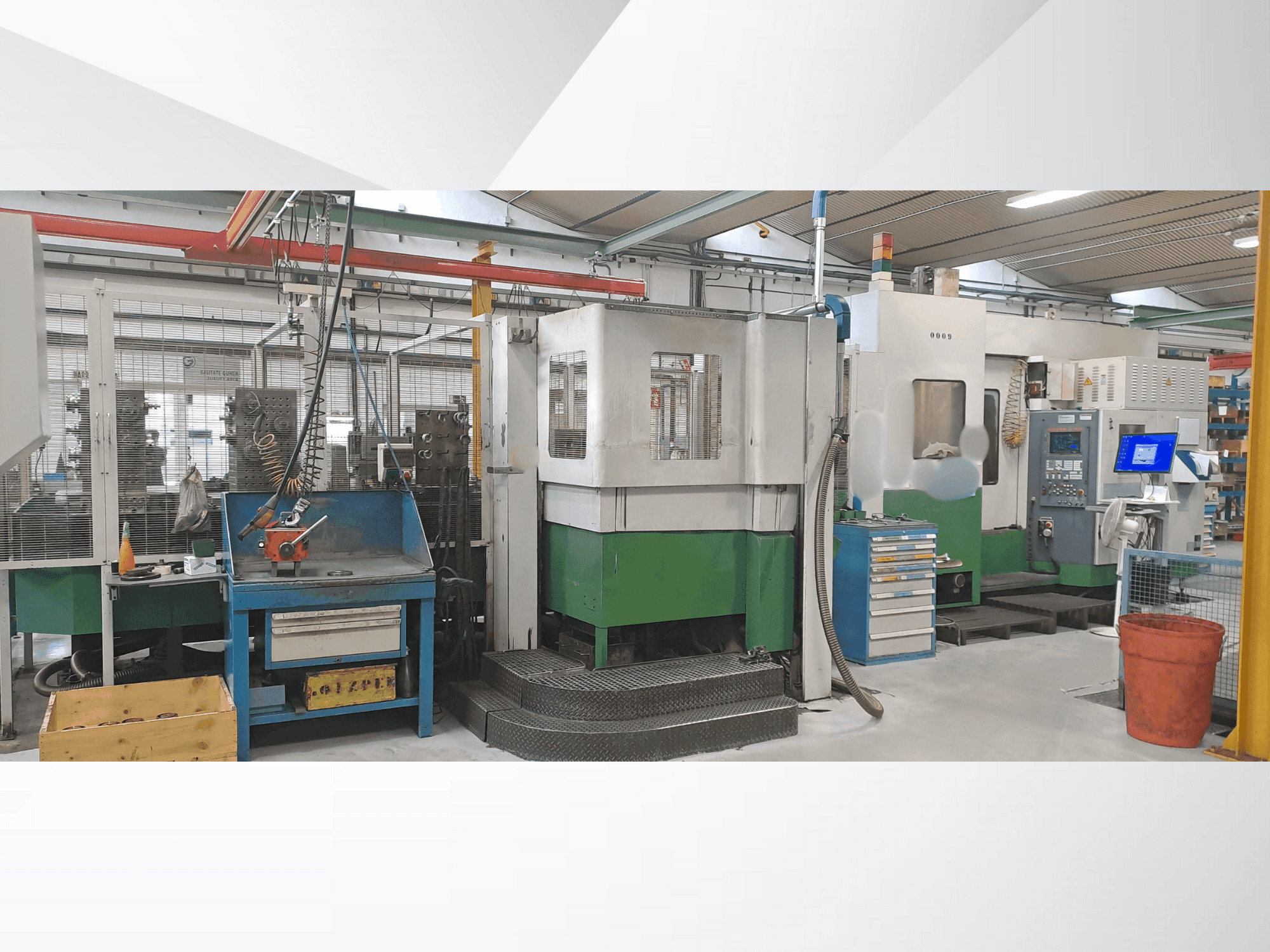 Vista Frontal da Mazak HV-630 máquina
