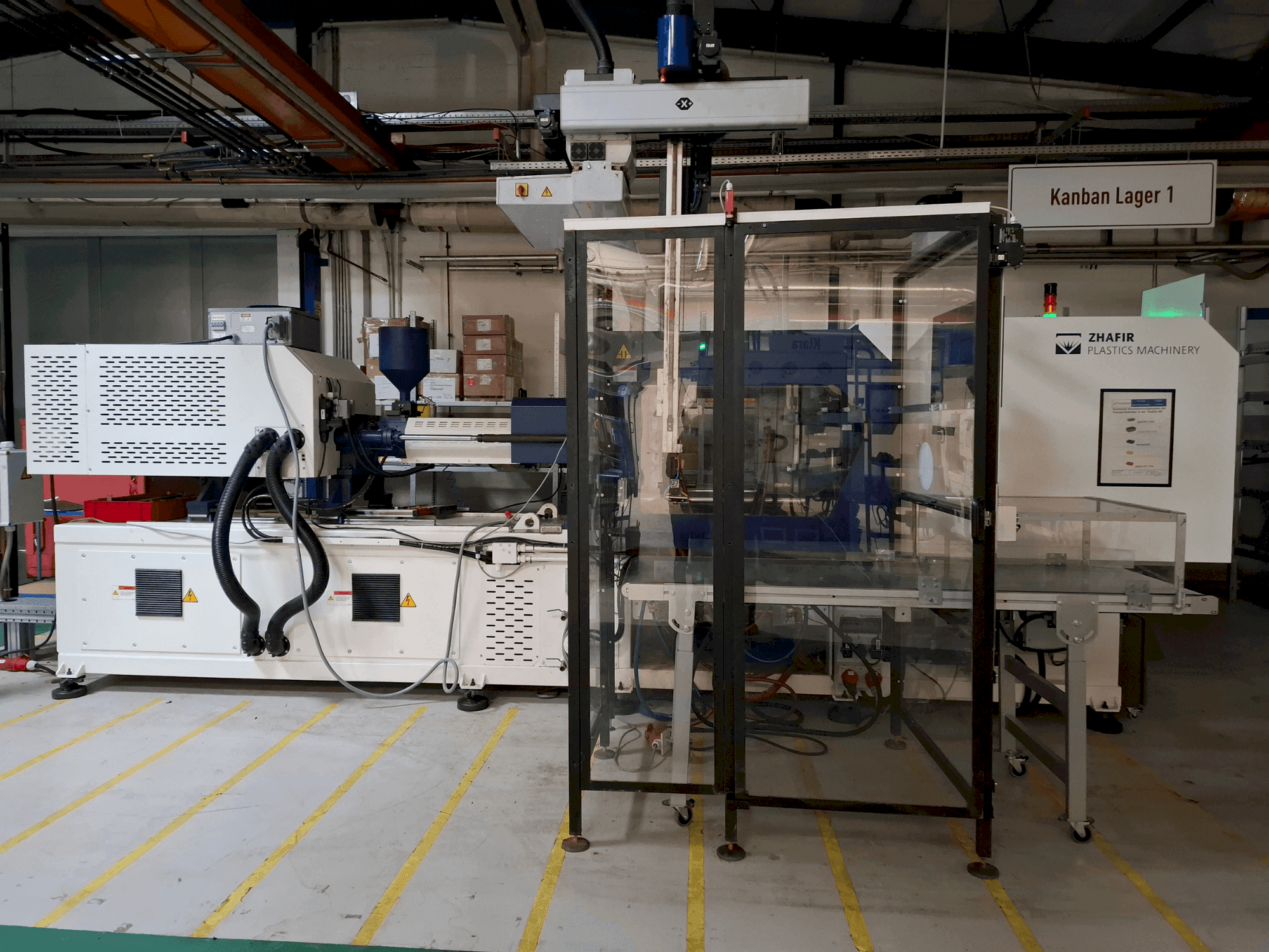 Vista Lateral da HAITIAN ZHAFIR ZERES ZE1900 máquina