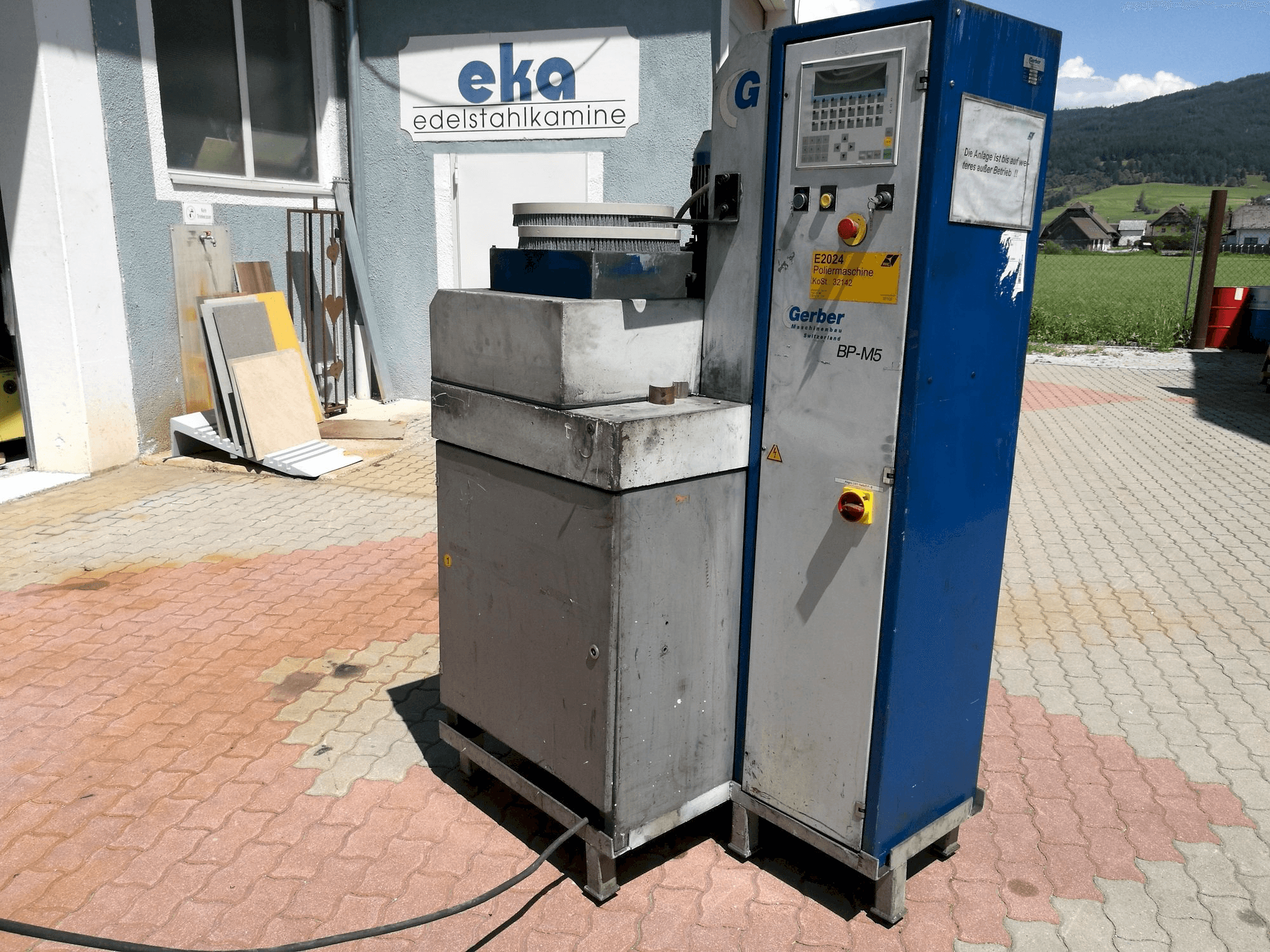 Vista Frontal da Gerber BP-M5 máquina