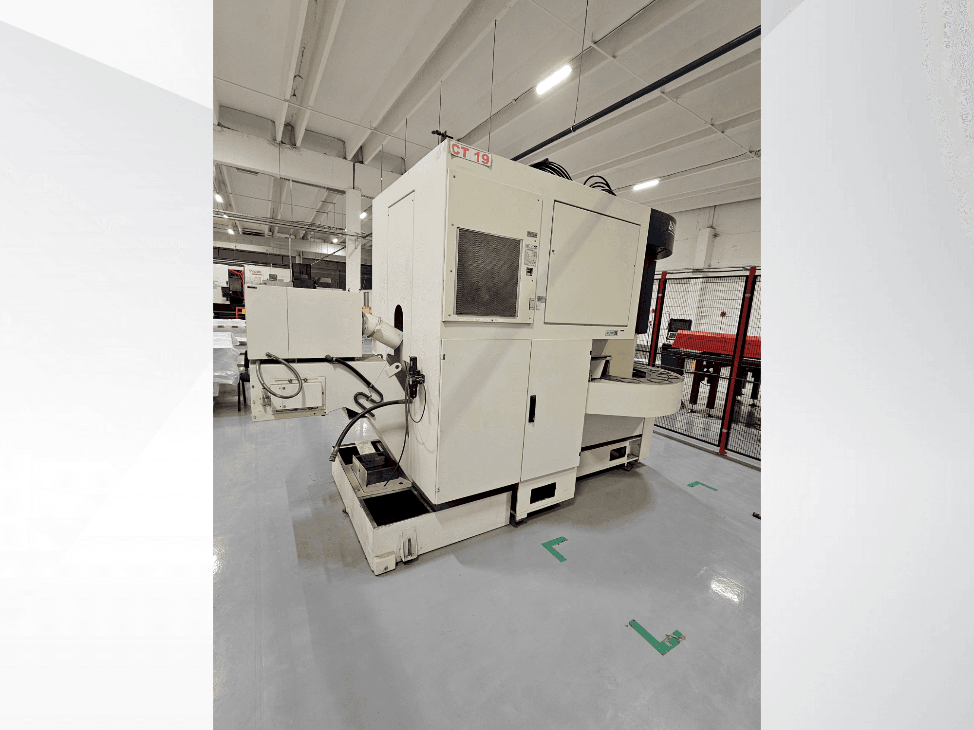 Vista Frontal da HARDINGE EMAG VL 5 máquina