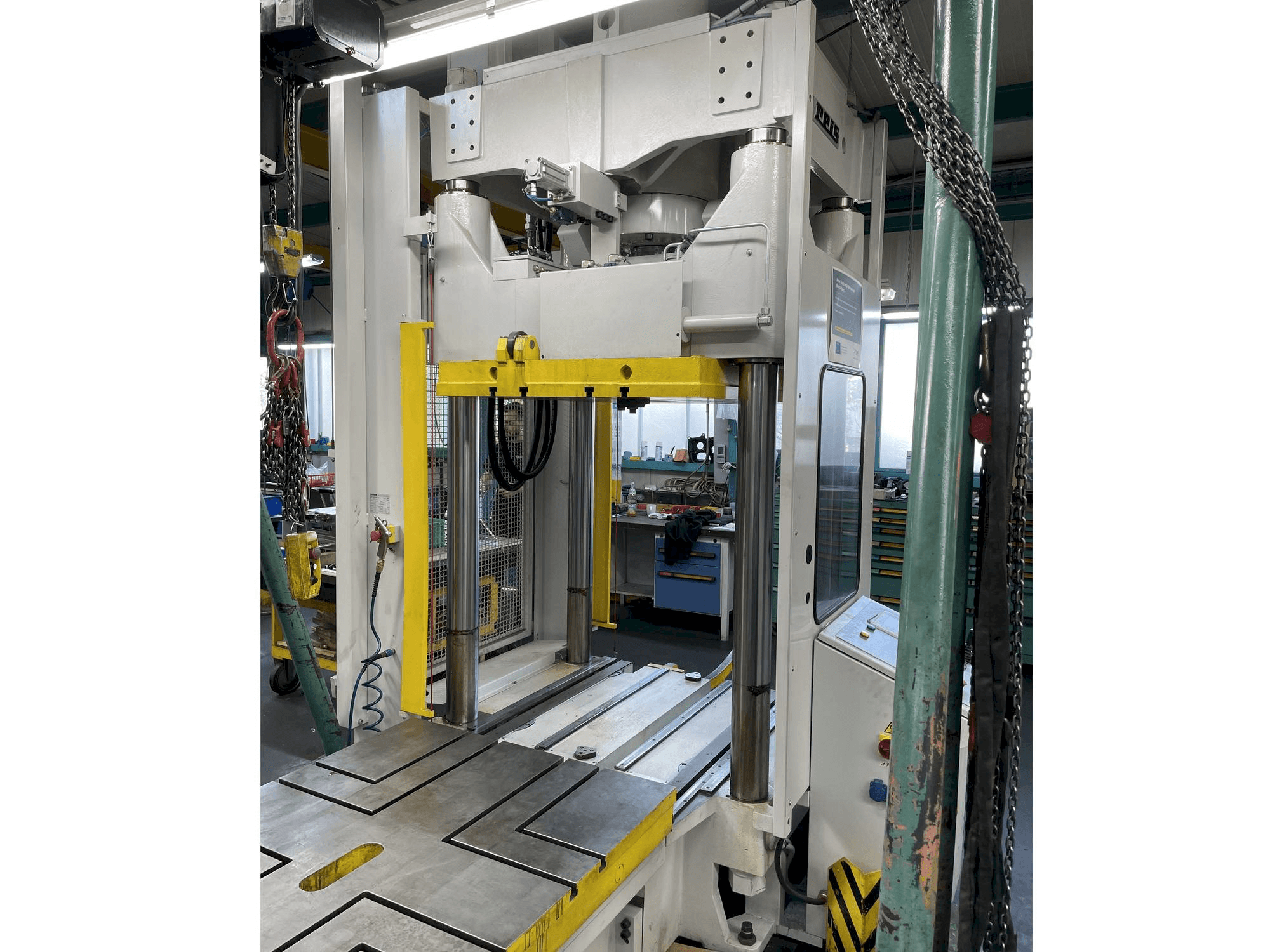 Vista Frontal da Reis TUS 100 máquina